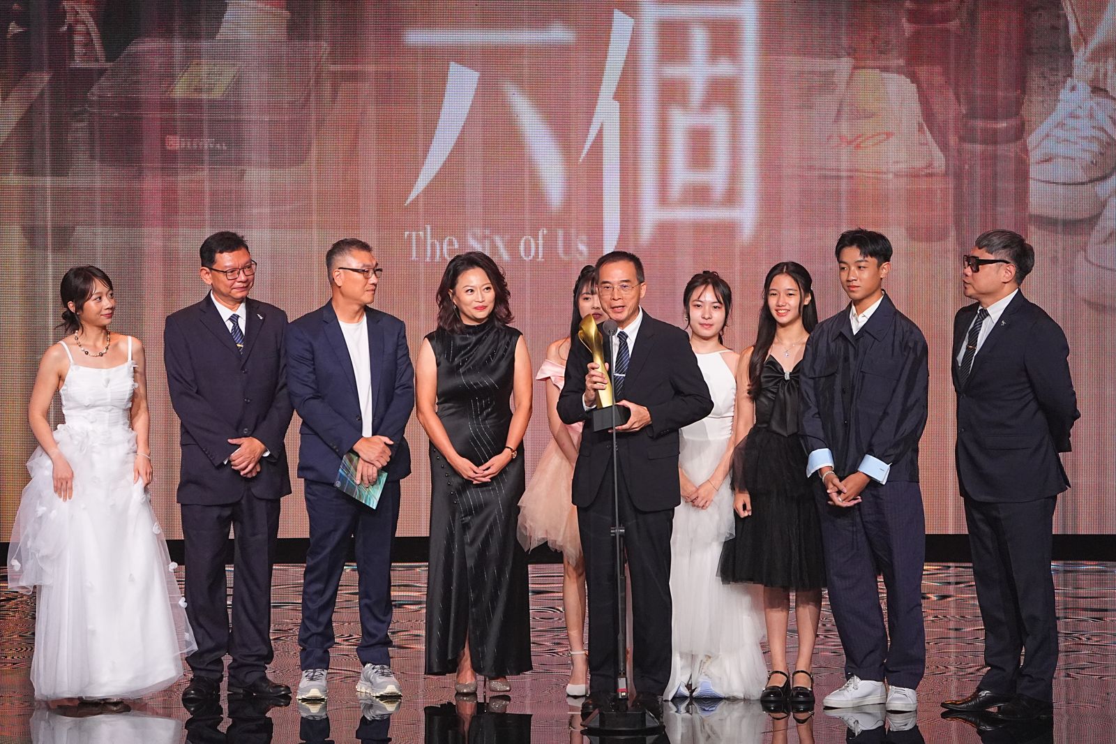 金鐘61/改編地獄小三殺人案!《我們六個》奪人氣獎 當年睡路邊遺孤長大現身金鐘