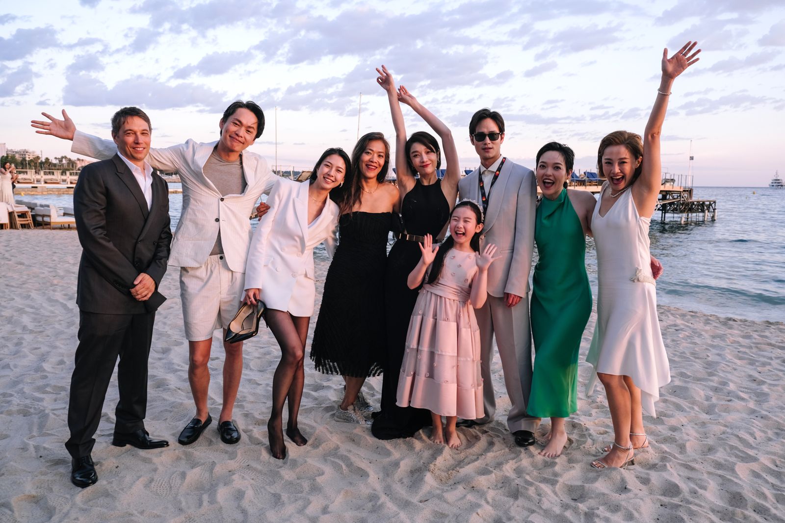 黃鐙輝短褲勇闖坎城　笑喊：沒想到搞笑咖也能走上世界舞台