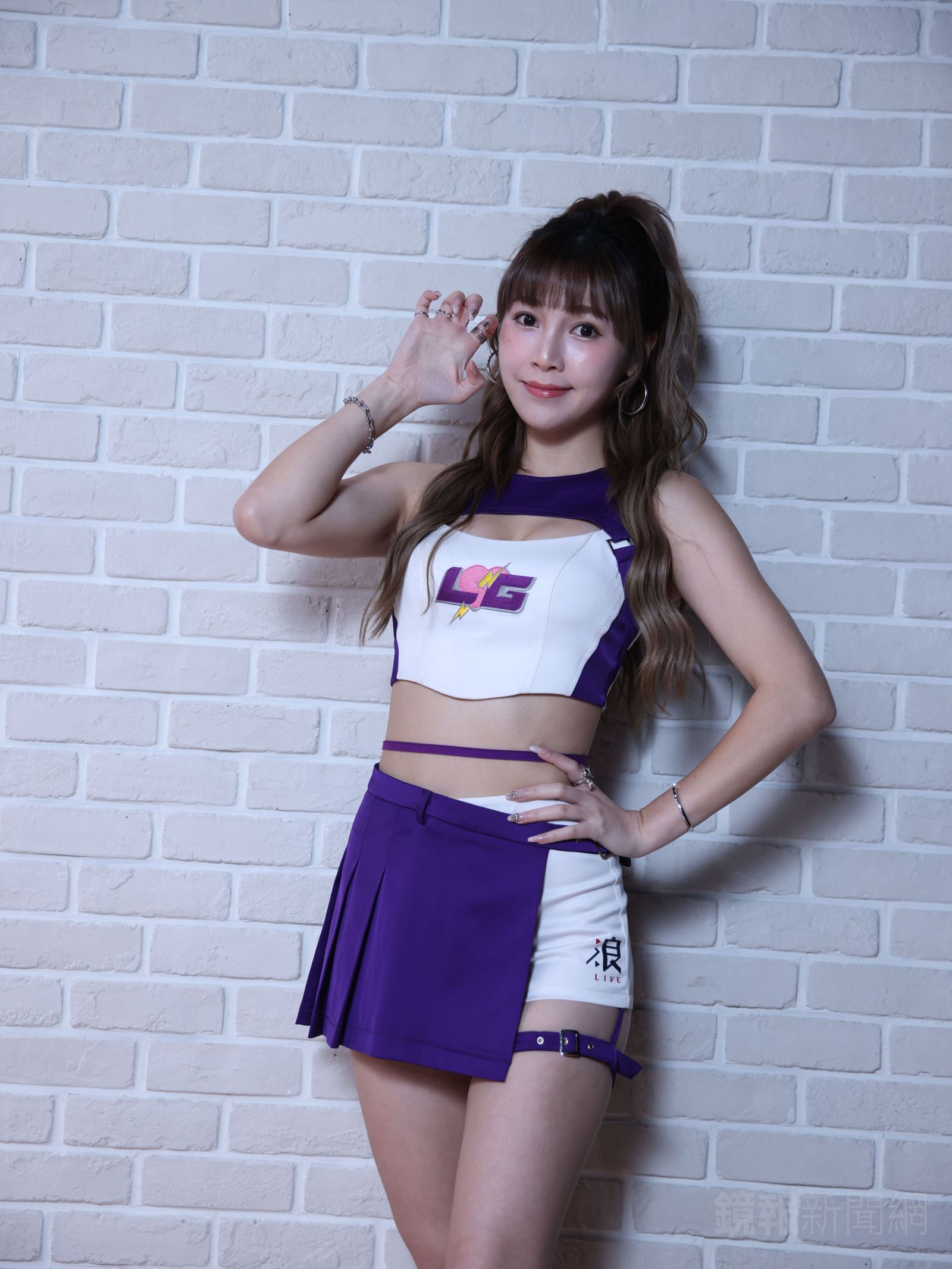 草莓先前才和李雅英直播。劉耀勻拍攝