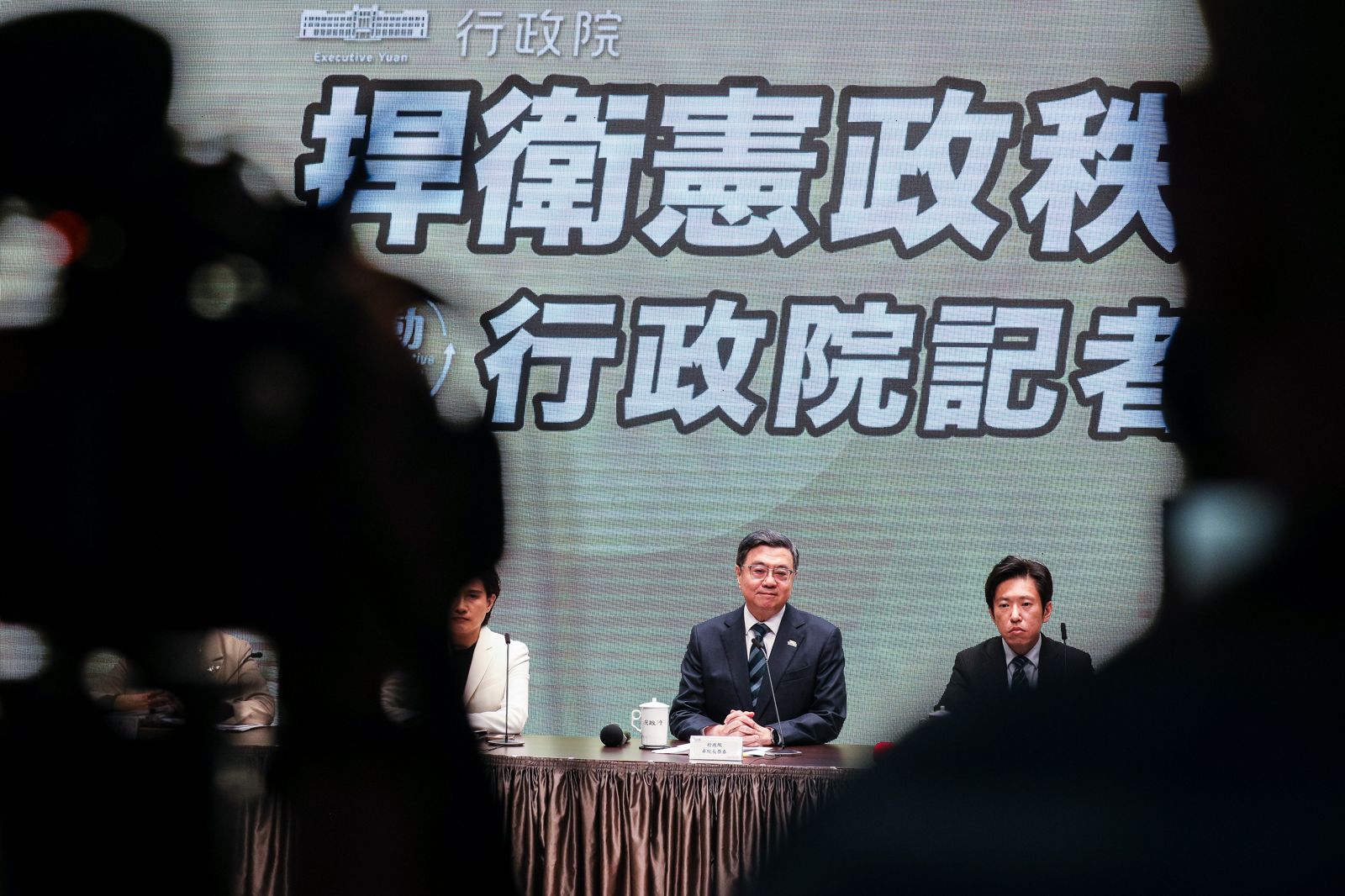 「不副署」是以內閣制之屍還總統制之魂