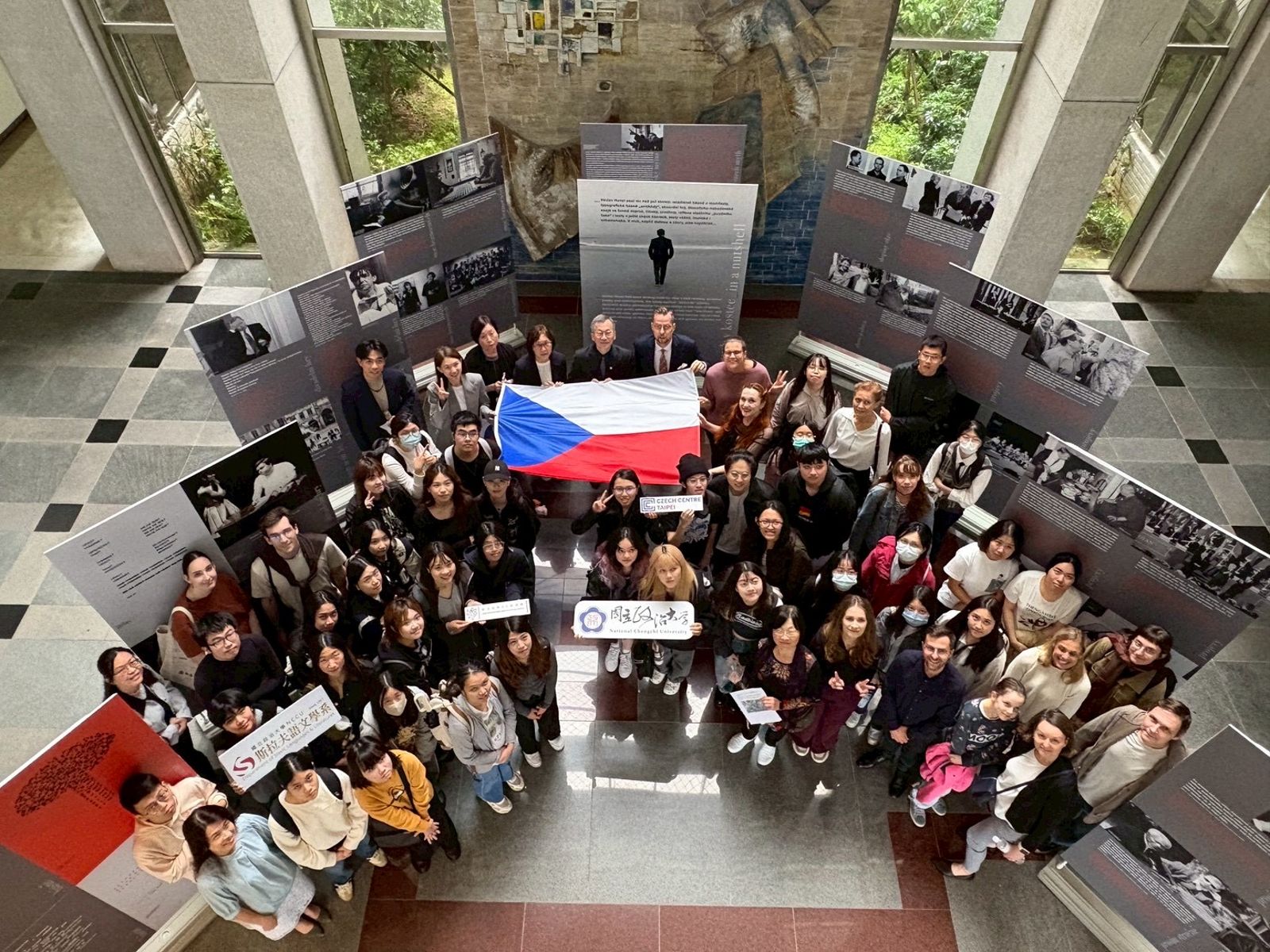 第6屆「捷克日在政大」登場 哈維爾展覽、紀錄片、舞蹈與論壇齊聚校園