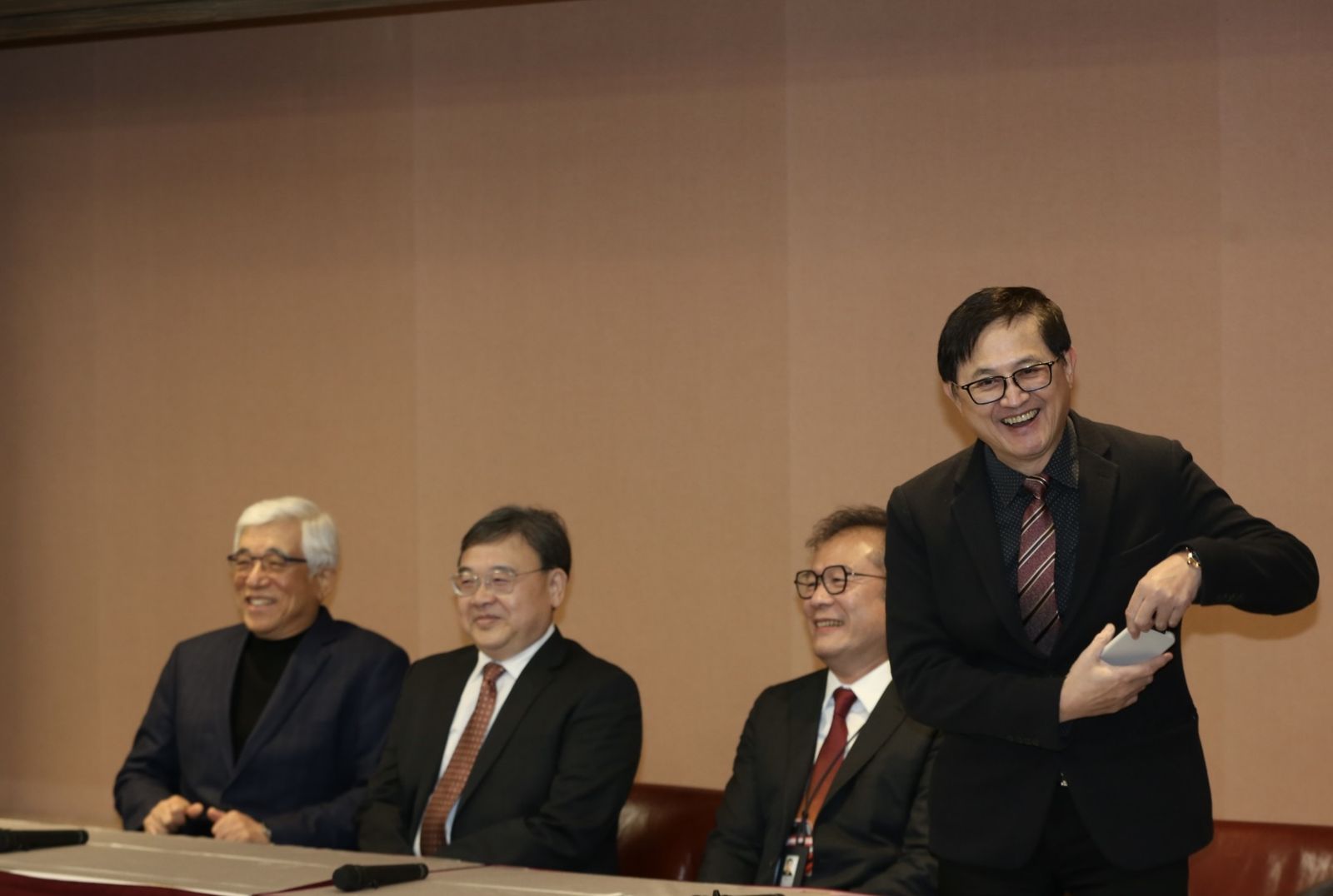 和碩轉型火力全開　AI伺服器2026續拚三位數成長　2028變身完成