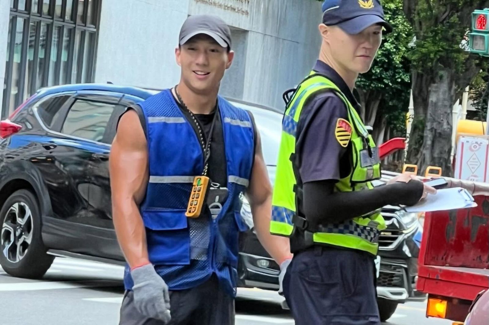 「拖吊界蘇志燮」拖車！女網友暴動：順便脫掉我　本人現身說法