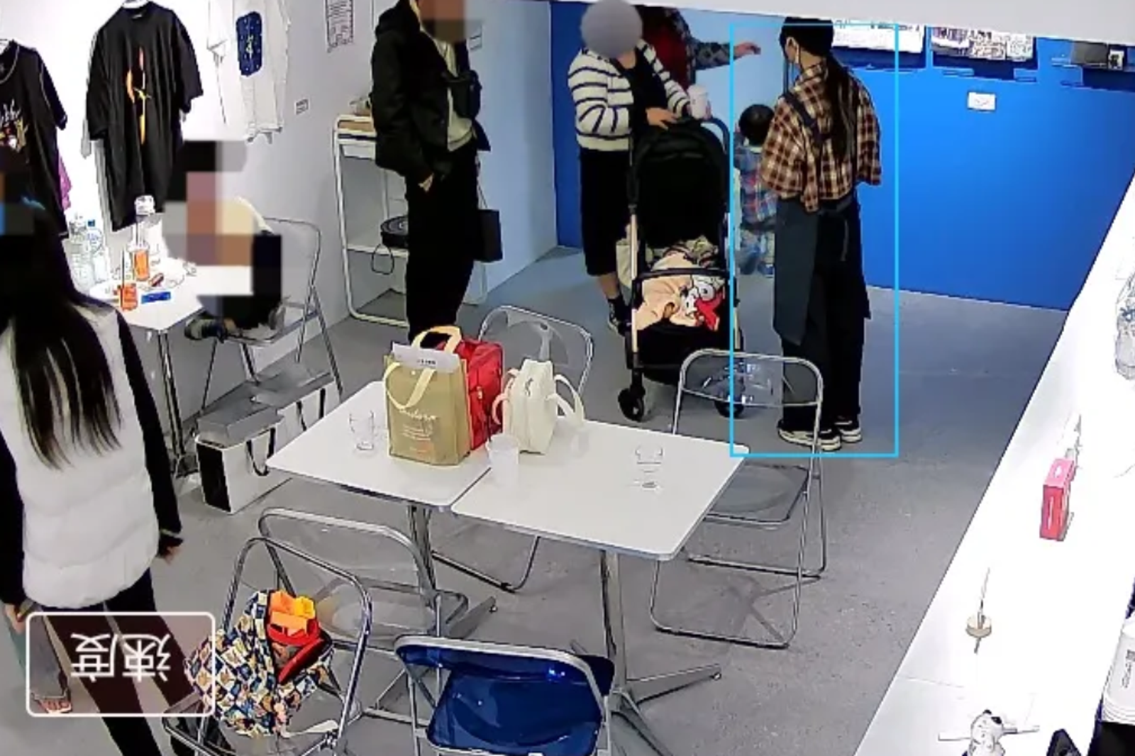 孩童包場失控亂碰！家長怒嗆「應援卡值多少錢」　店家心冷禁12歲以下入場　
