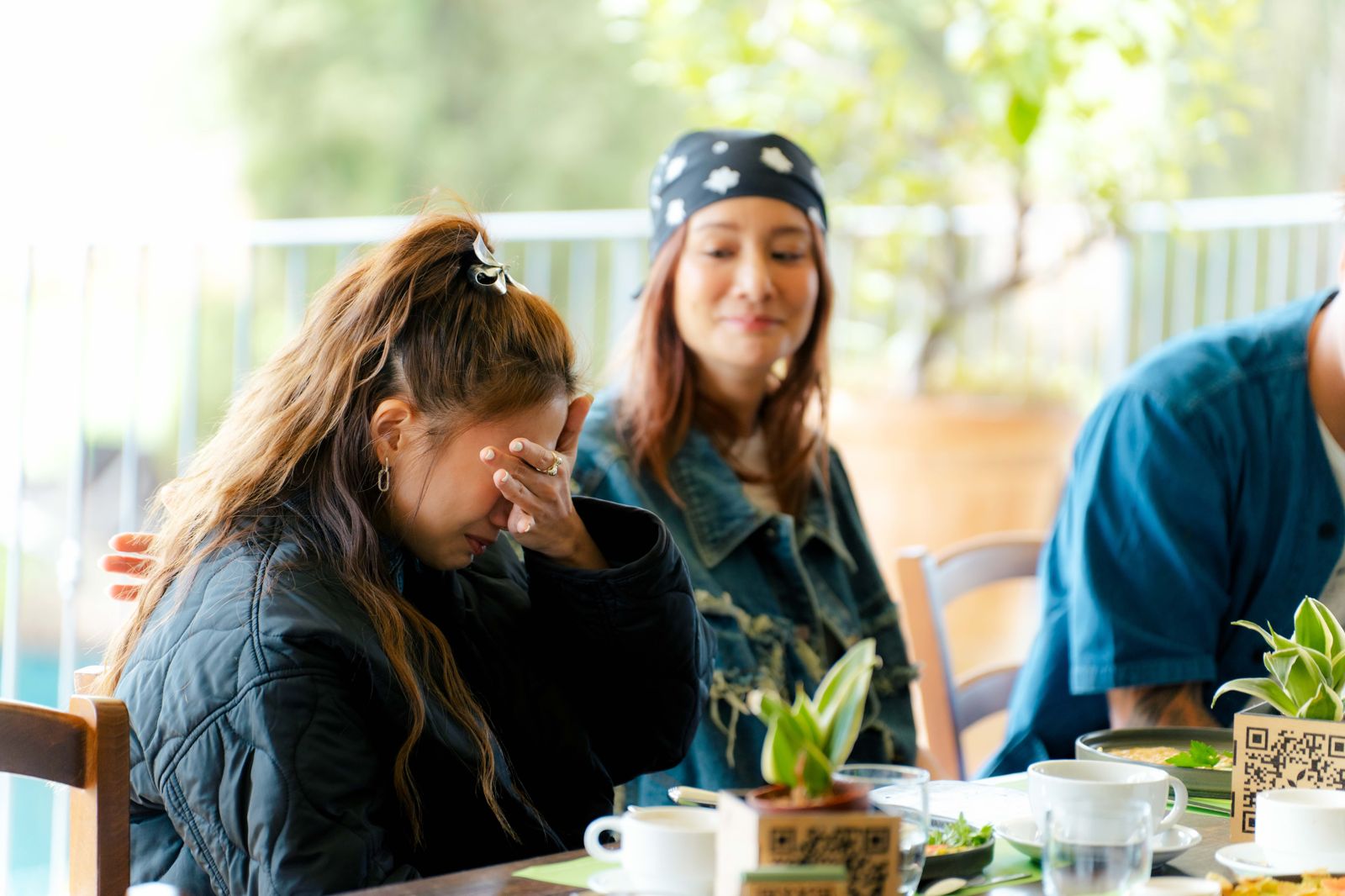 《嗨！營業中》鬼鬼淚崩談「不告而別」　郭泓志「獨門安慰法」超搞笑