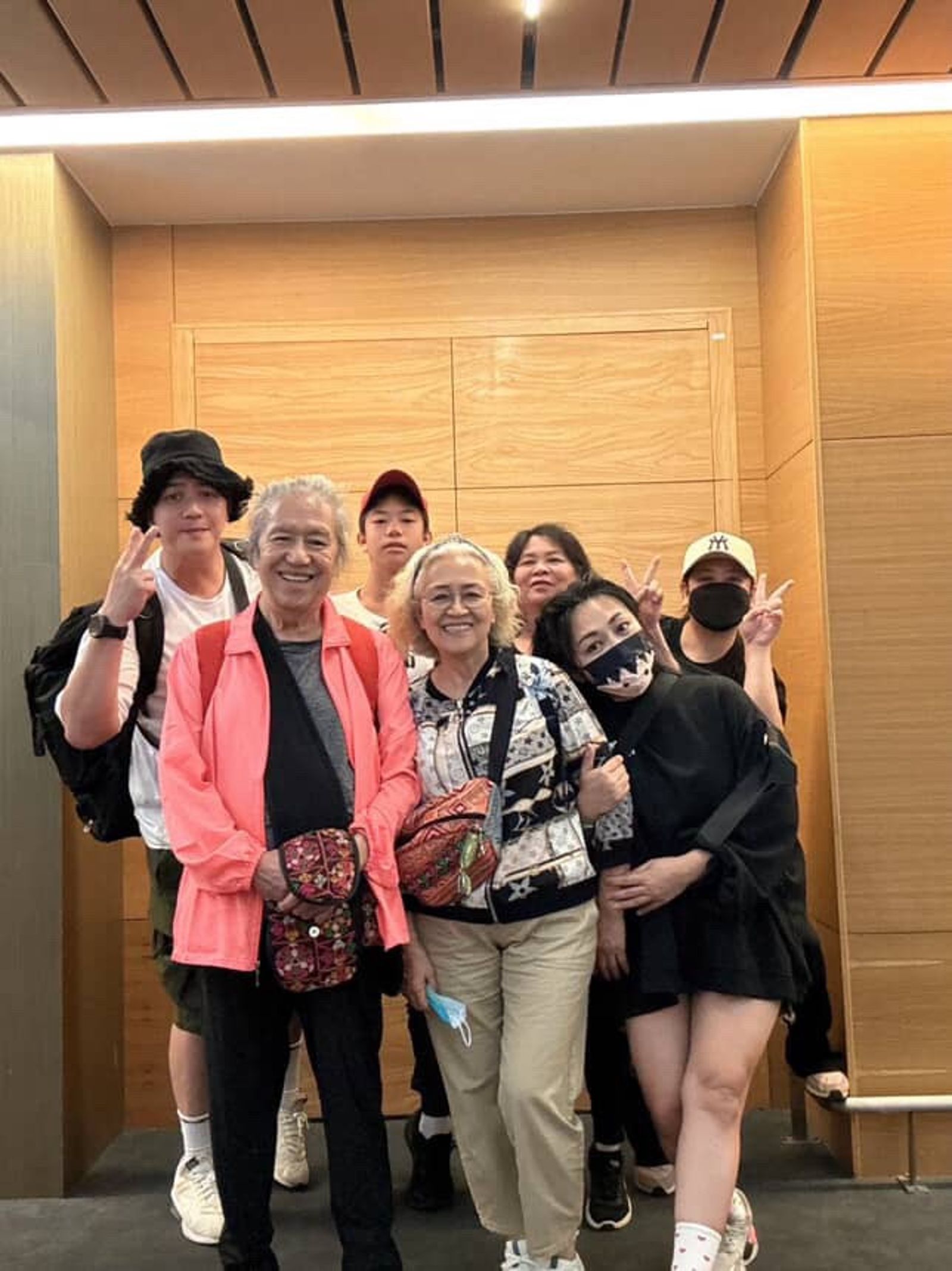 吳亦偉與爸爸北原山貓及姐姐吳亦帆一家都是歌手。吳亦偉提供