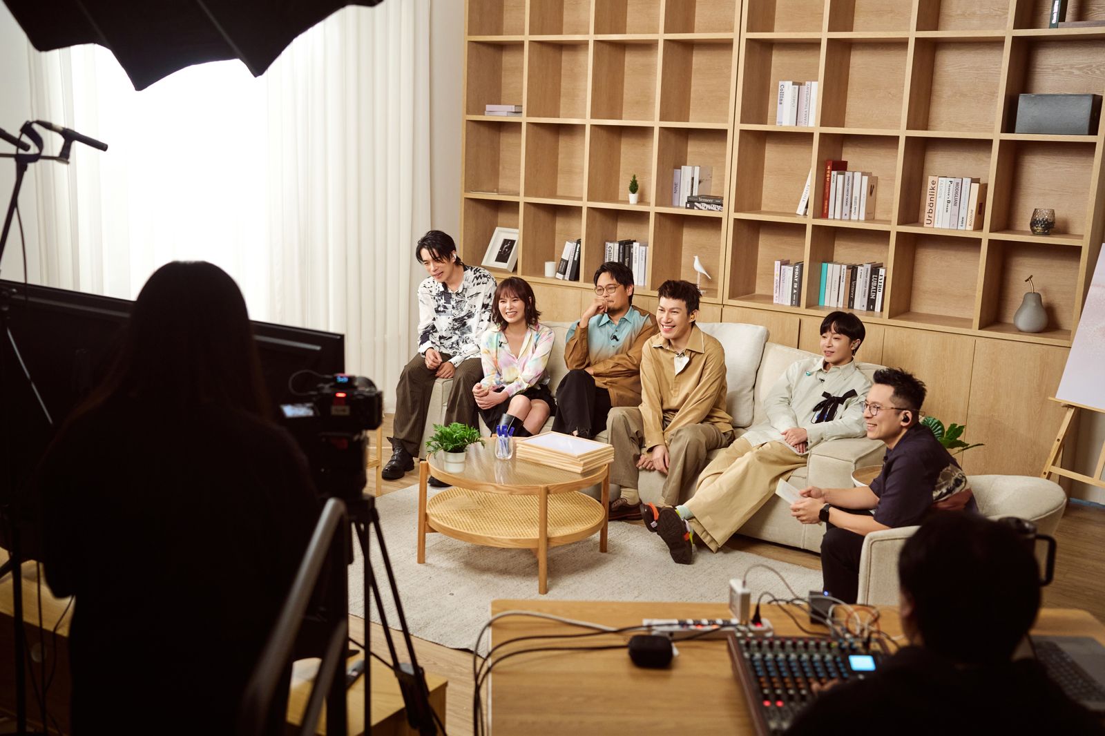 蘇打綠首部團綜《6人行不行》瘋出新高度，團員對彼此任務毫不留情吐槽，笑點滿滿。TVBS提供