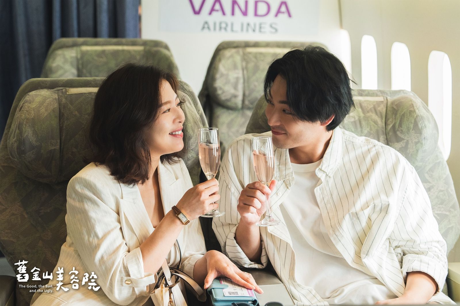劉品言（左）、連晨翔主演的《舊金山美容院》是TVBS今年金鐘獎上重點戲劇。圖／TVBS