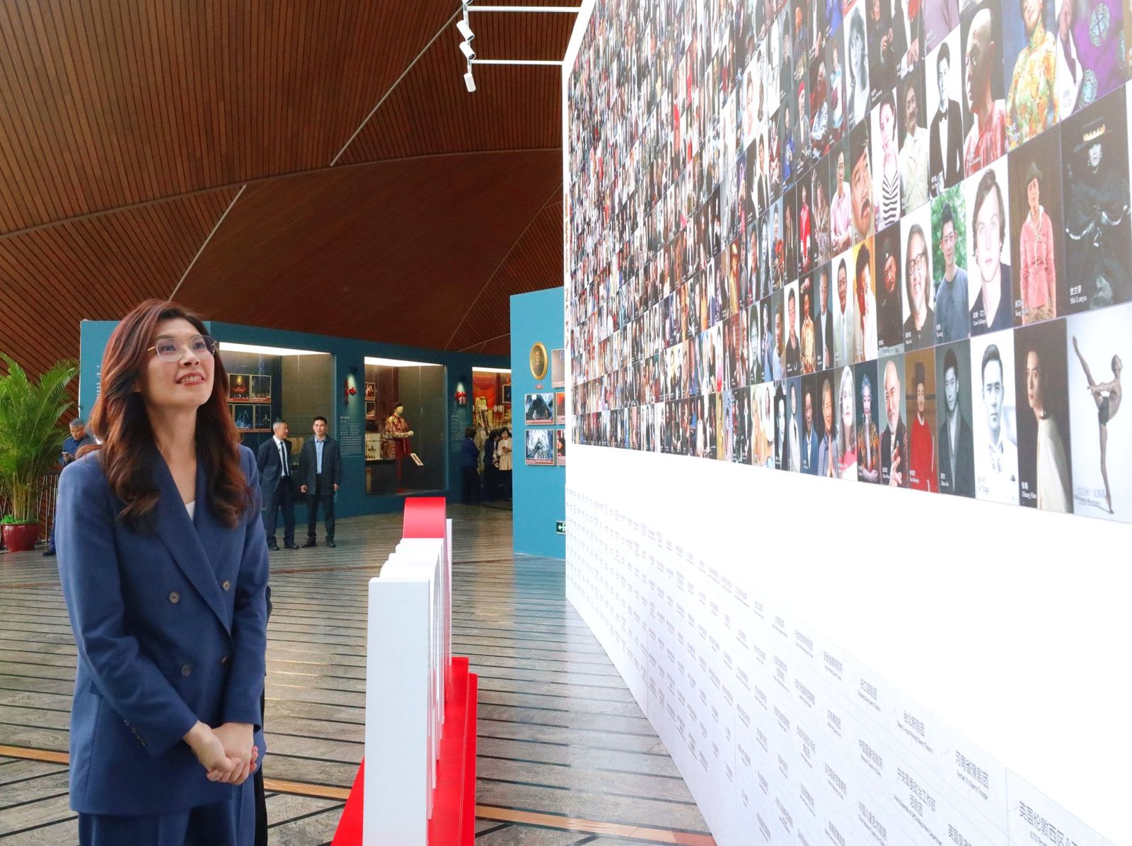 王丹專欄：鄭麗文的「和平之旅」大殺四方