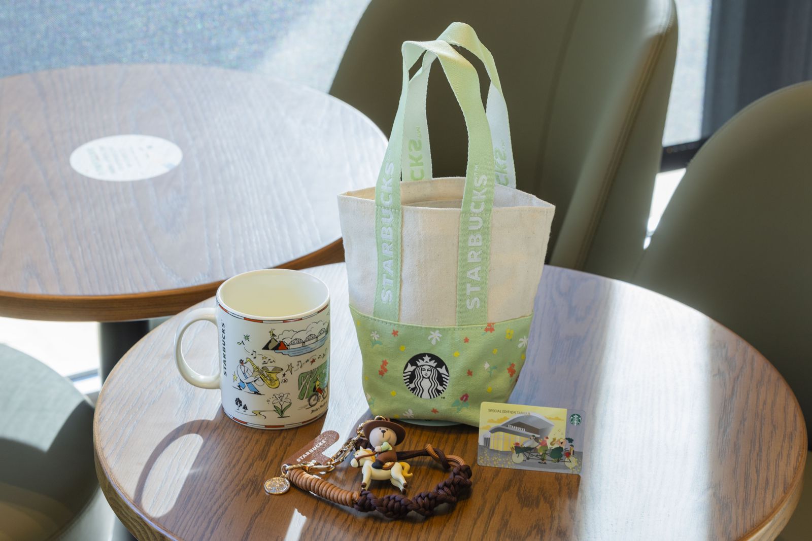 星巴克台中后里門市開幕!打卡飲料第二杯半價、滿額送收納包與保暖毯