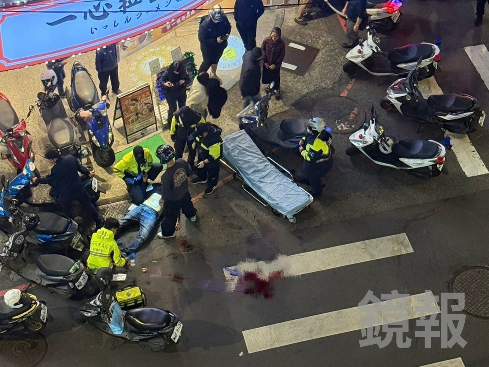 新北板橋街頭喋血！行人擦撞爆口角「撞X小」　醉男怒掏折疊刀刺人