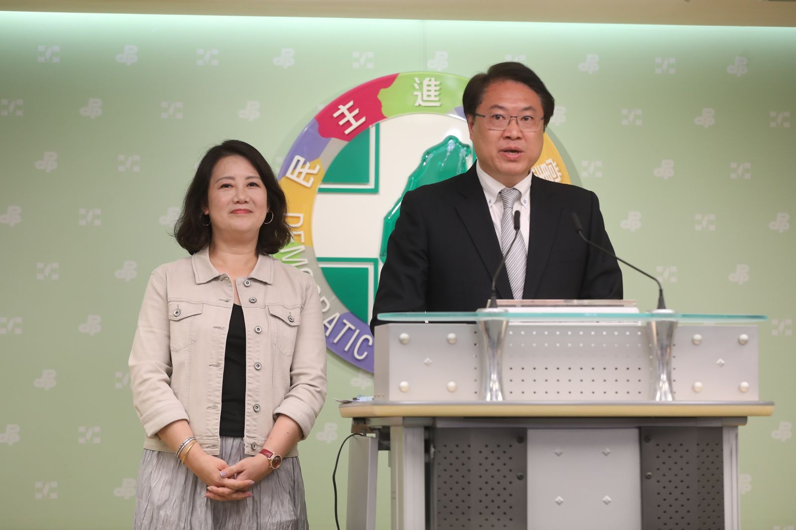 綠營戰台北/6選將浮上檯面!林右昌扮活棋卡位 賴清德續勸吳思瑤