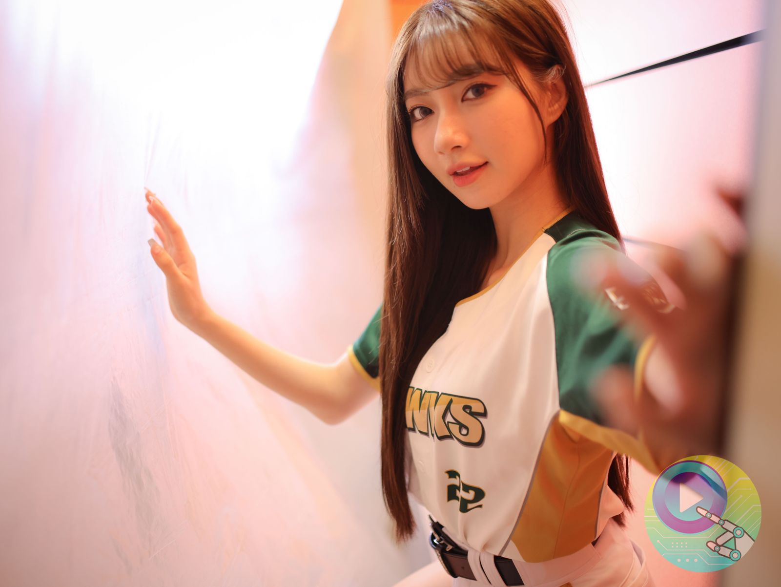 一粒（如圖）曝光和隊上韓援私下的互動。劉耀勻拍攝