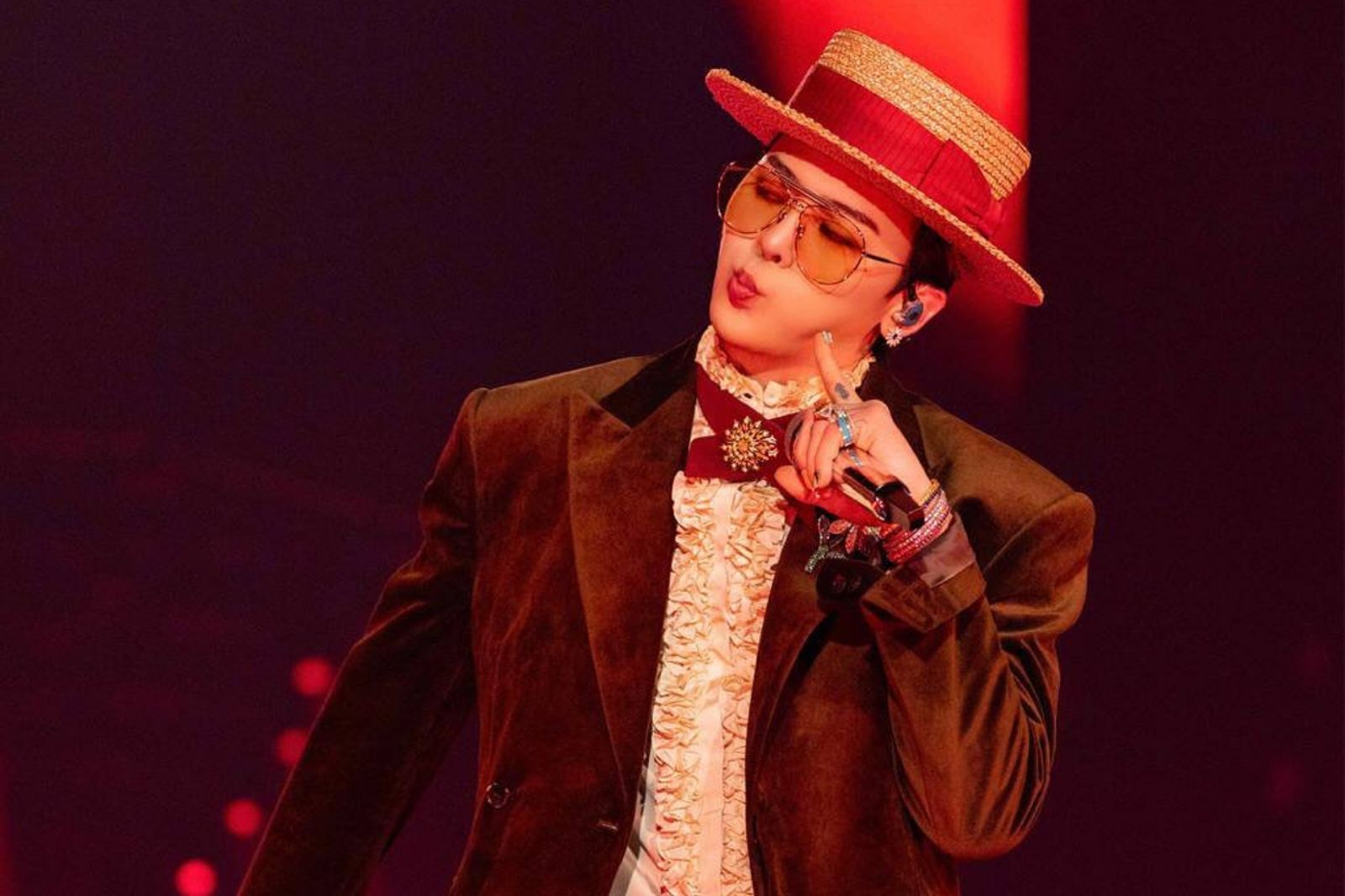 GD首爾演唱會台下粉絲「中文喊我愛你」　他霸氣回應：這裡是韓國