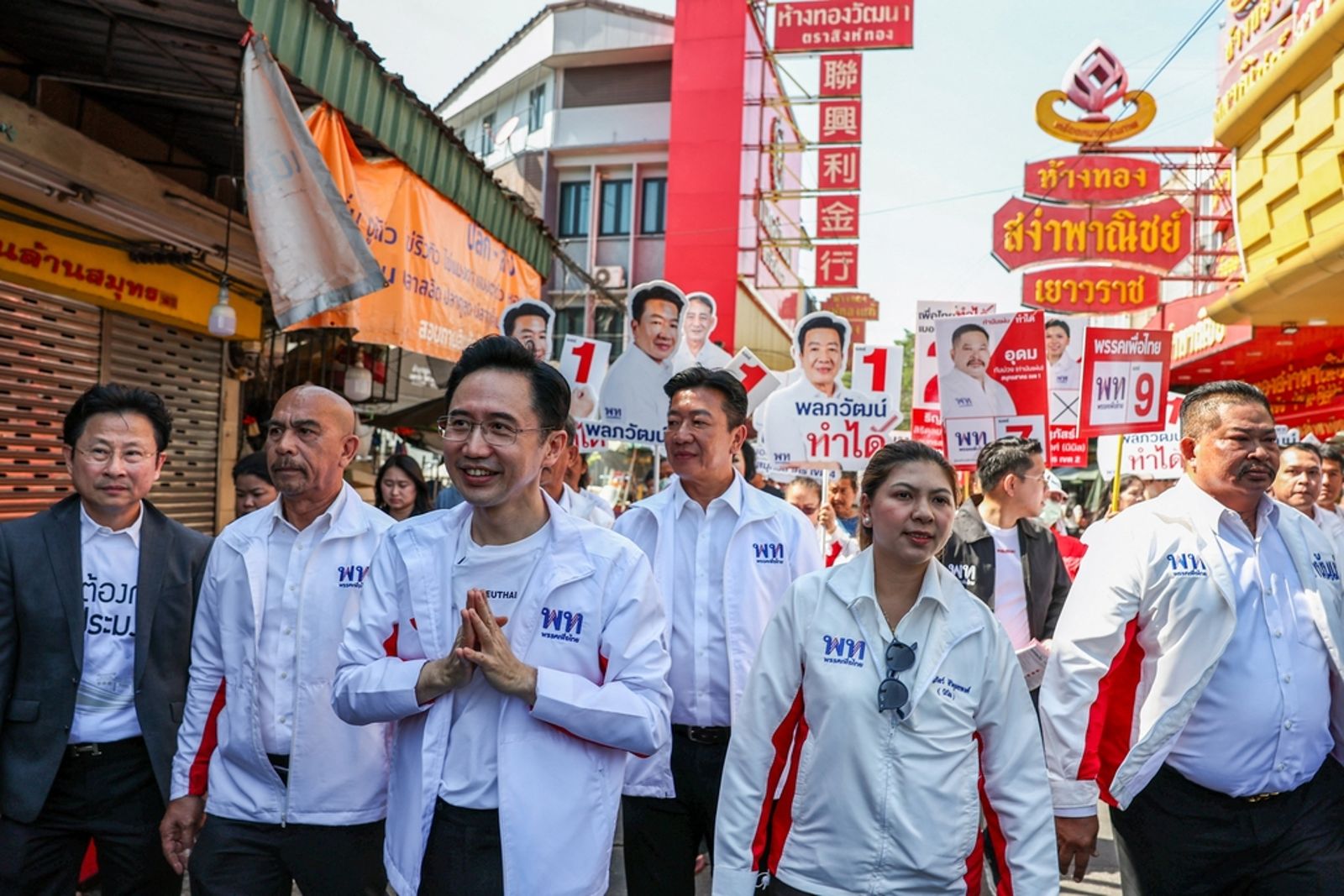 泰國國會選舉將於2月8日舉行，泰黨總理候選人裕差南·翁沙瓦參加競選集會。圖／東方IC