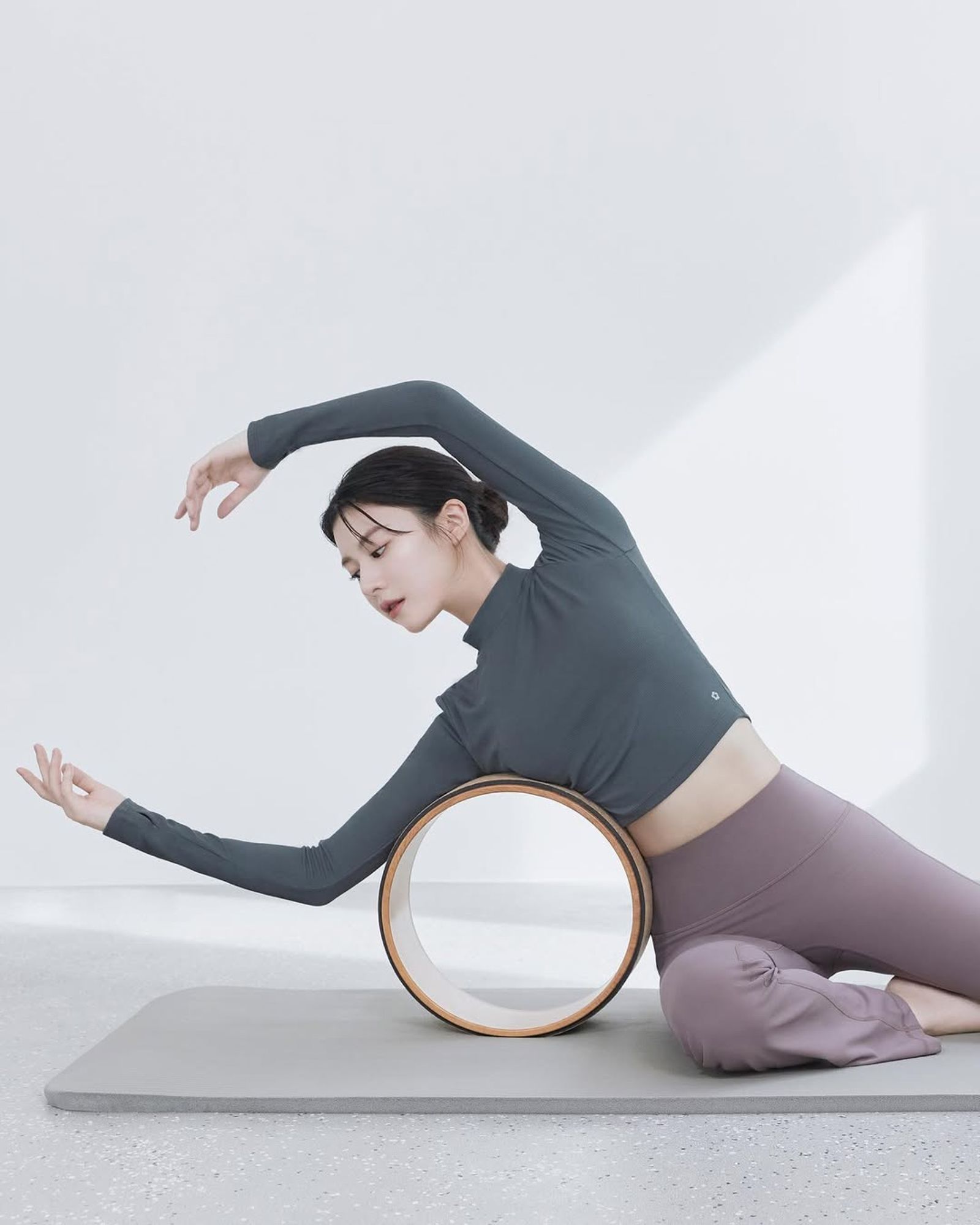 高允貞也愛瑜伽、芭蕾等運動。翻攝IG@goyounjung