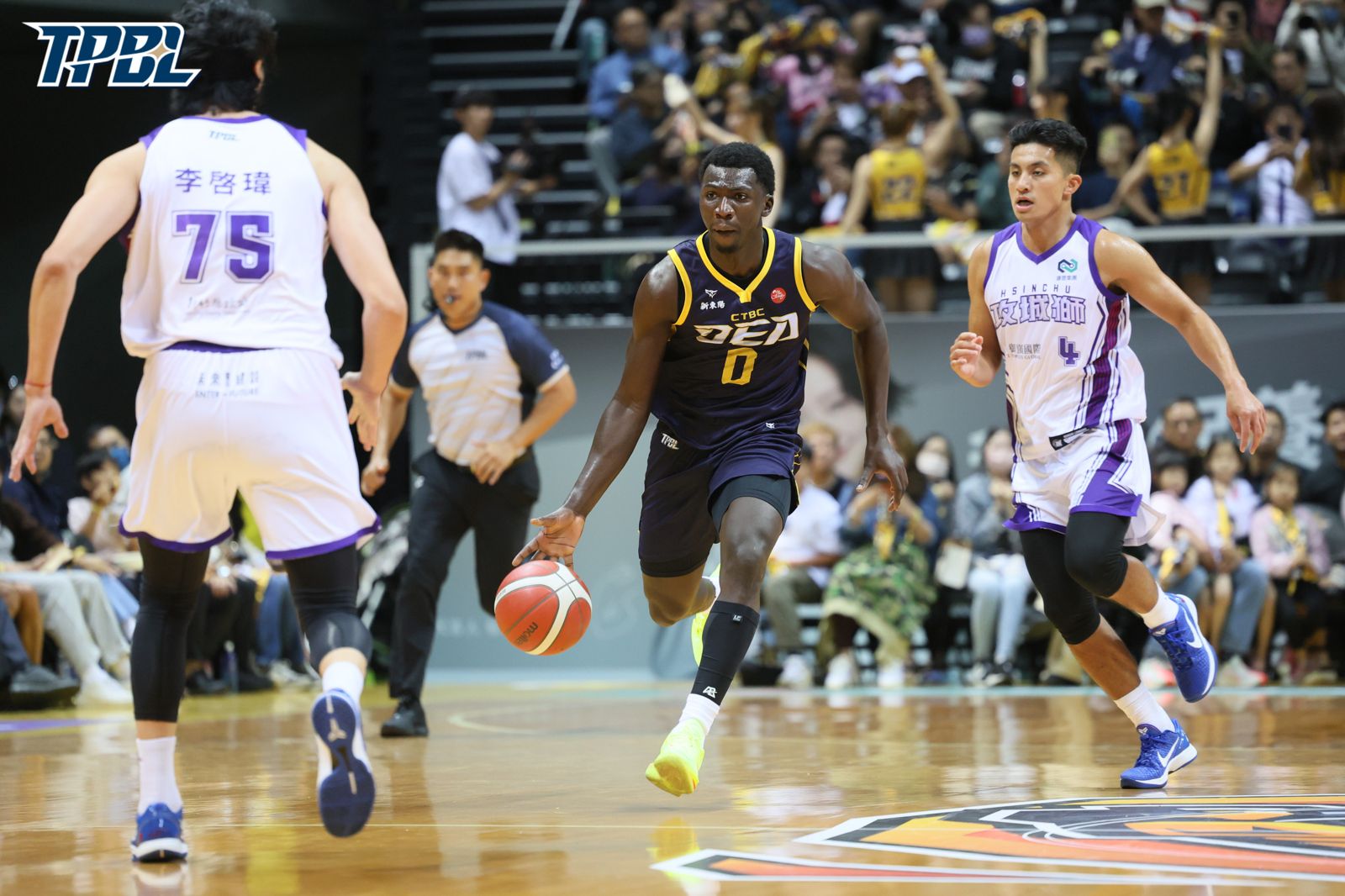 中信特攻逆轉攻城獅奪本季第4勝 阿巴西低命中率教頭不擔心