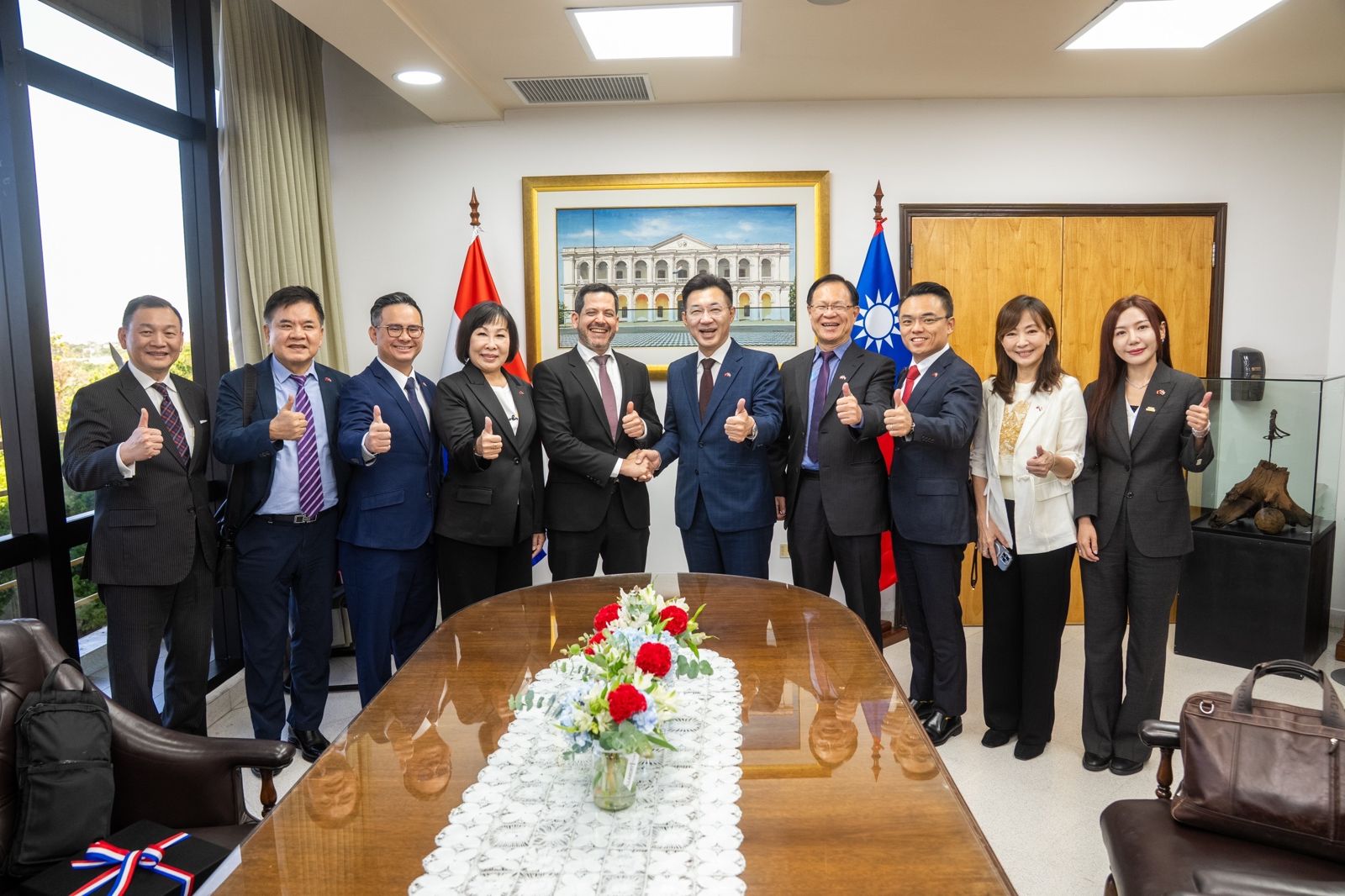立院訪團拜會巴拉圭眾議院 江啟臣:台巴邦誼超越國界「形同家人」