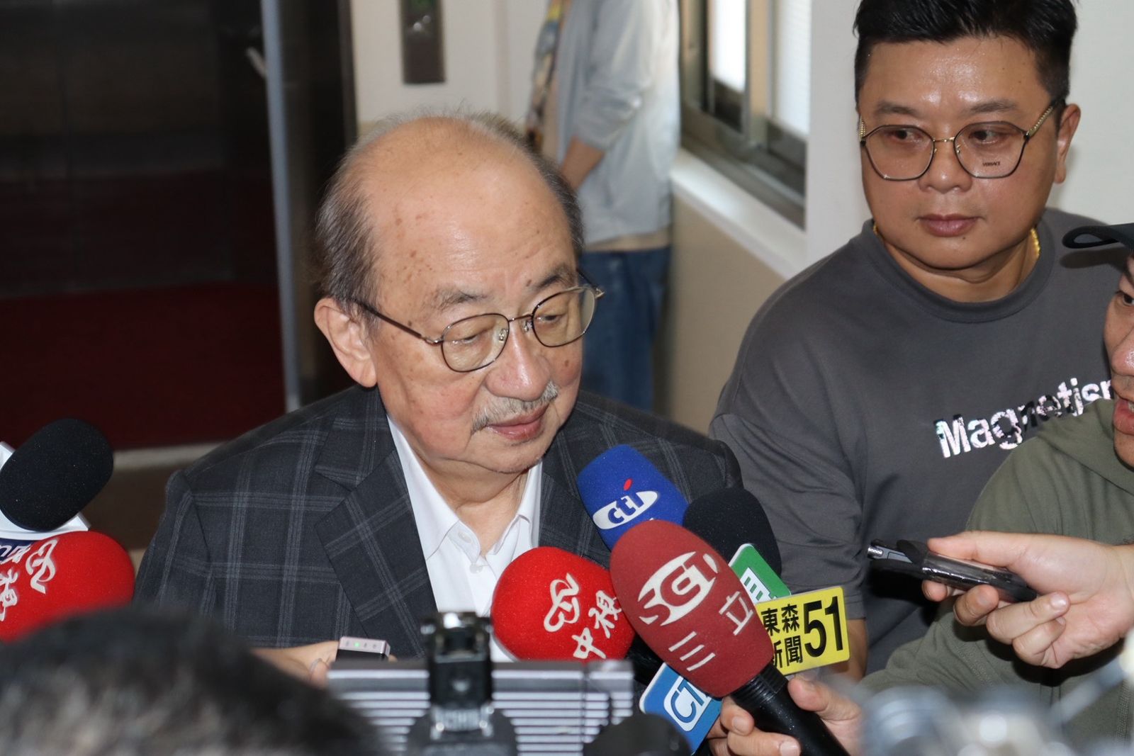 朝野協商再吵電話門!柯建銘今早已報案 羅智強:若有我退出政壇