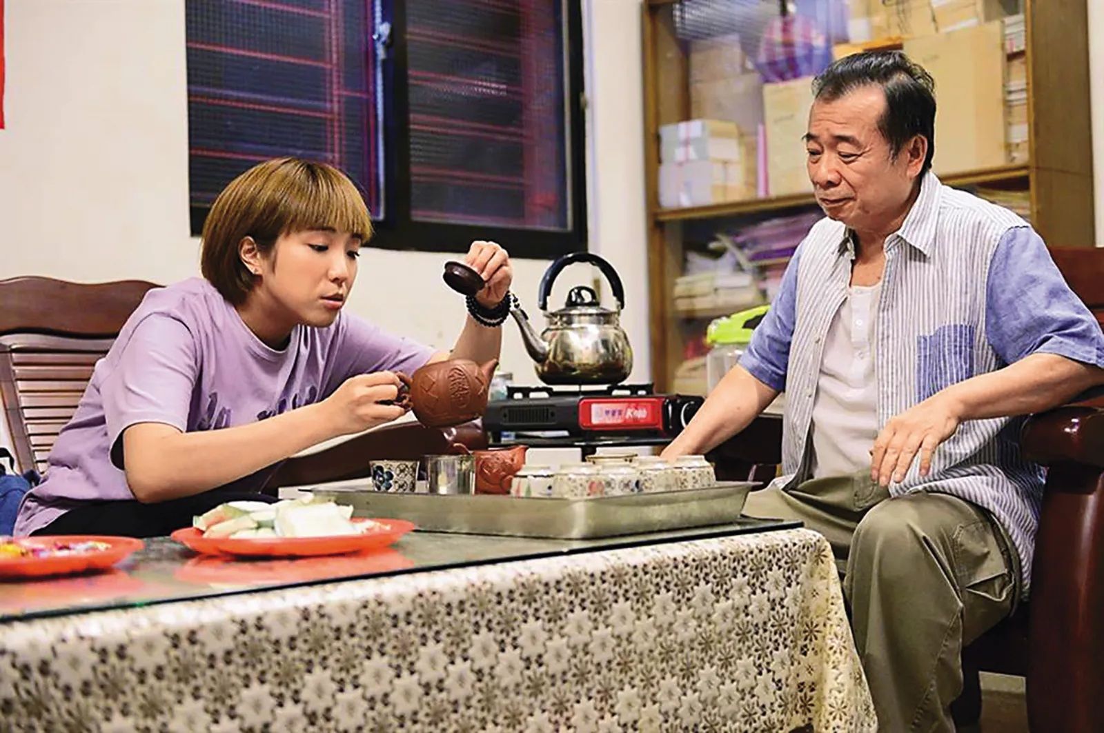 獨／廖峻急救風波／廖峻病房外不安寧　經紀人透露女伴無償幫助背後原因