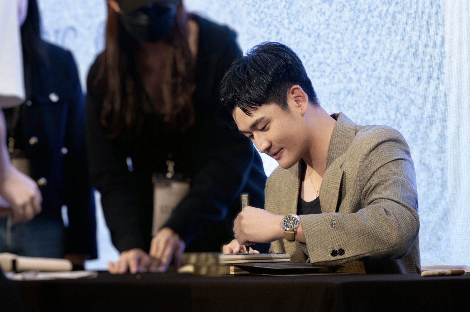 周興哲日前在香港舉辦簽售會。星空飛騰提供