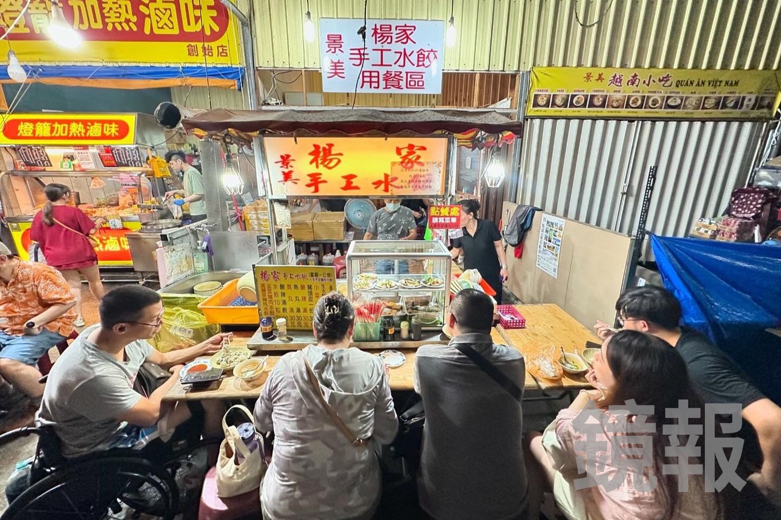 景美夜市的「楊家手工水餃」算是老攤。