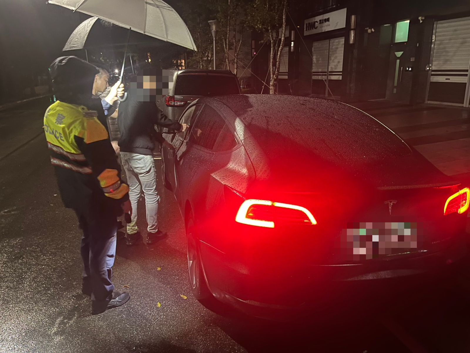 「你再要啊!」欠錢的比較兇 被討8萬持刀怒砍債主