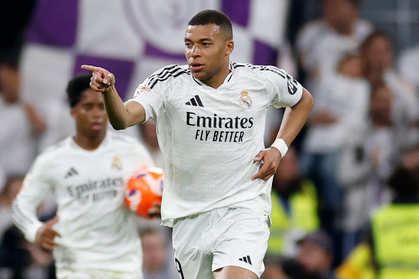 足球／姆皇缺席世俱盃首戰　出院漸進恢復中