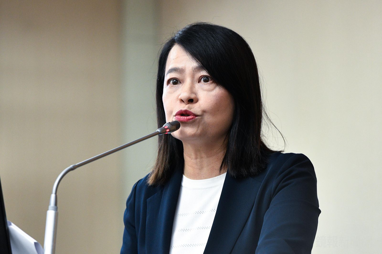 批政院滿口「文青式宣傳」　許宇甄籲別再蓋牌：講清楚談判敏感項目