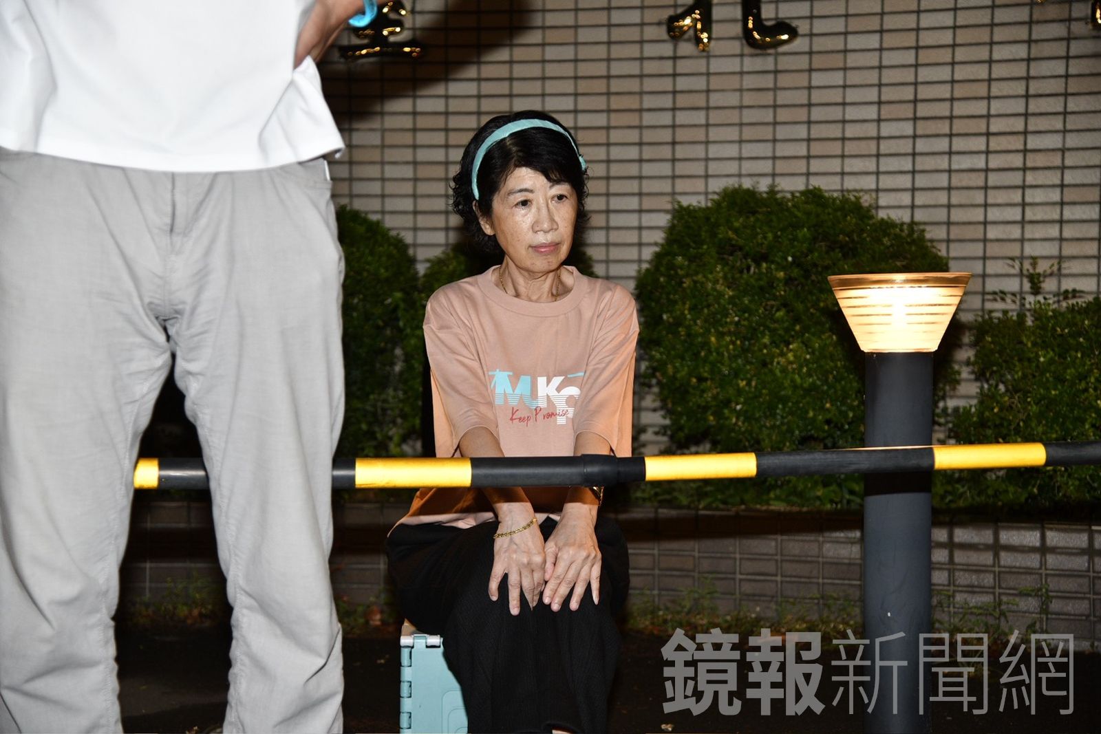 陳佩琪坐北所門口遭驅趕　黃國昌向警方抗議、派陳世軒當「護花使者」