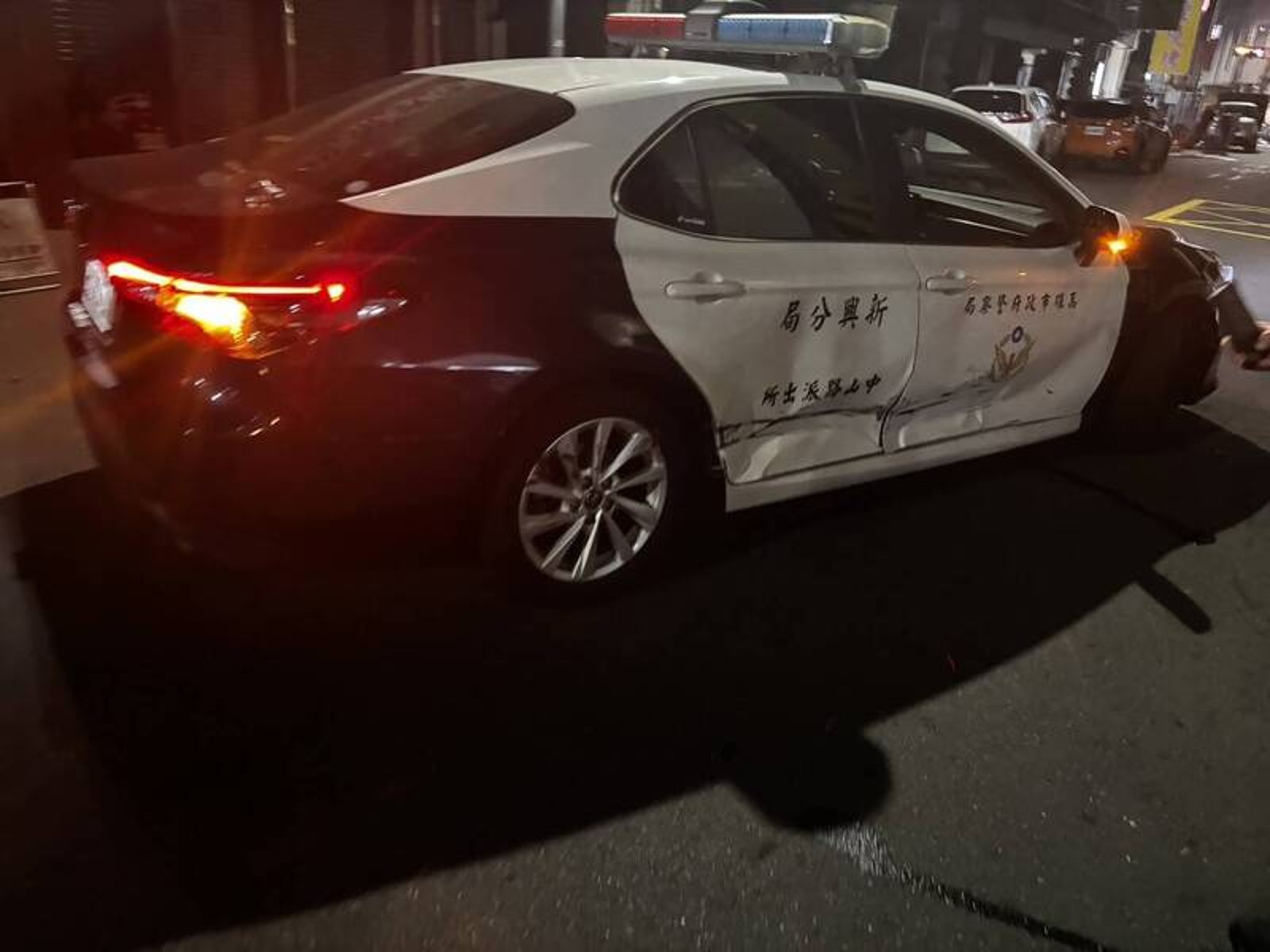 拒檢衝撞警車釀傷　高雄男駕車逃逸員警開6槍仍失守