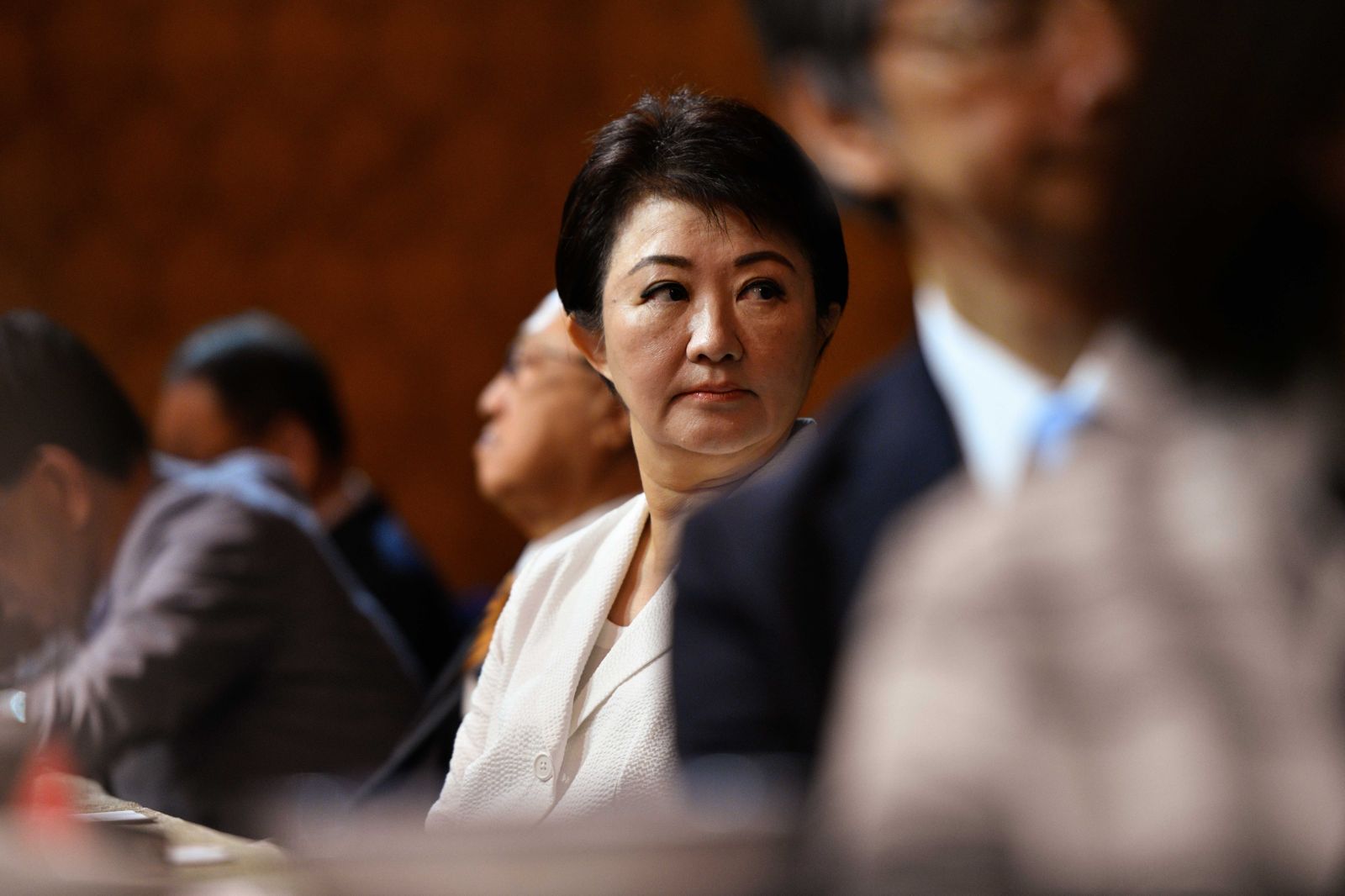 陳嘉宏專欄:站隊翁曉玲 盧秀燕續往深藍靠攏