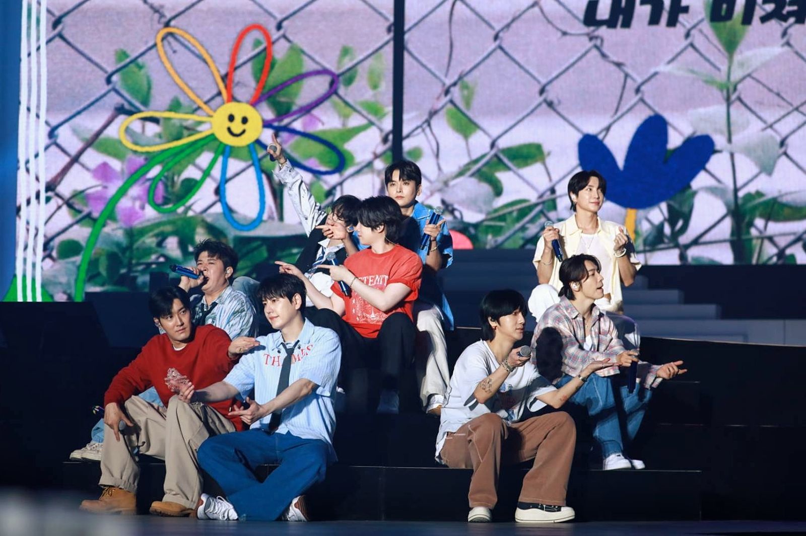 SJ甜讚歌迷應援失誤也可愛！　銀赫：你們永遠是我的水某