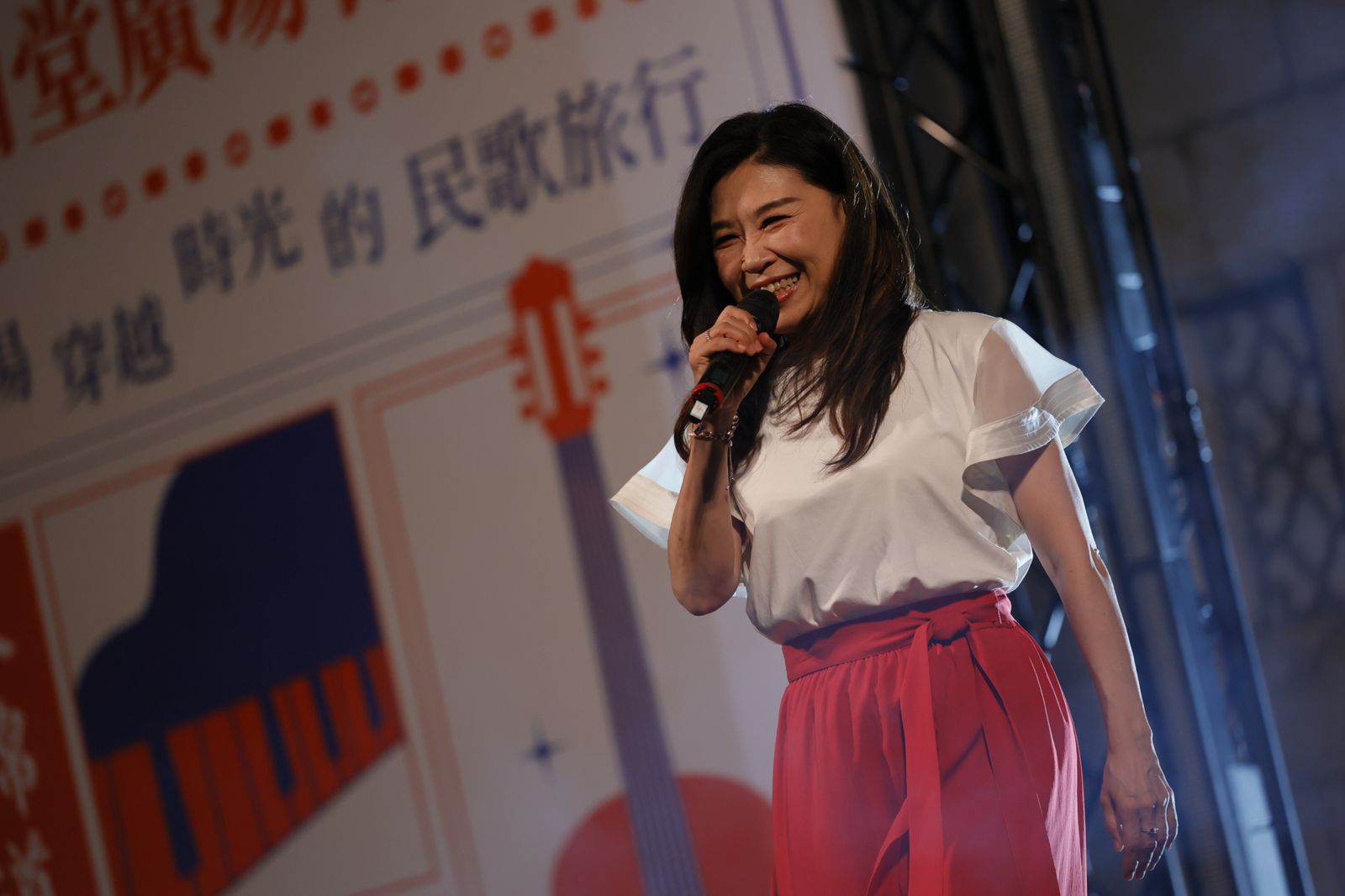 馬毓芬日前為「2025中山堂廣場音樂節」獻唱。中山堂廣場音樂節提供