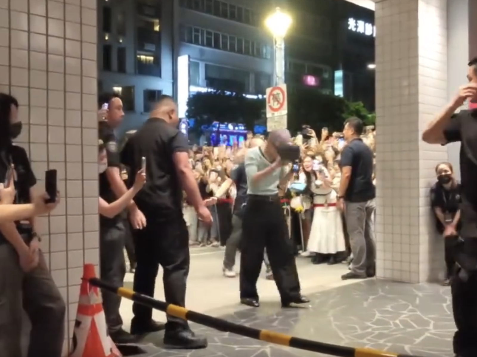 GD演唱會後真的現身「金豬食堂」　前一日與李洙赫是吃涮涮鍋