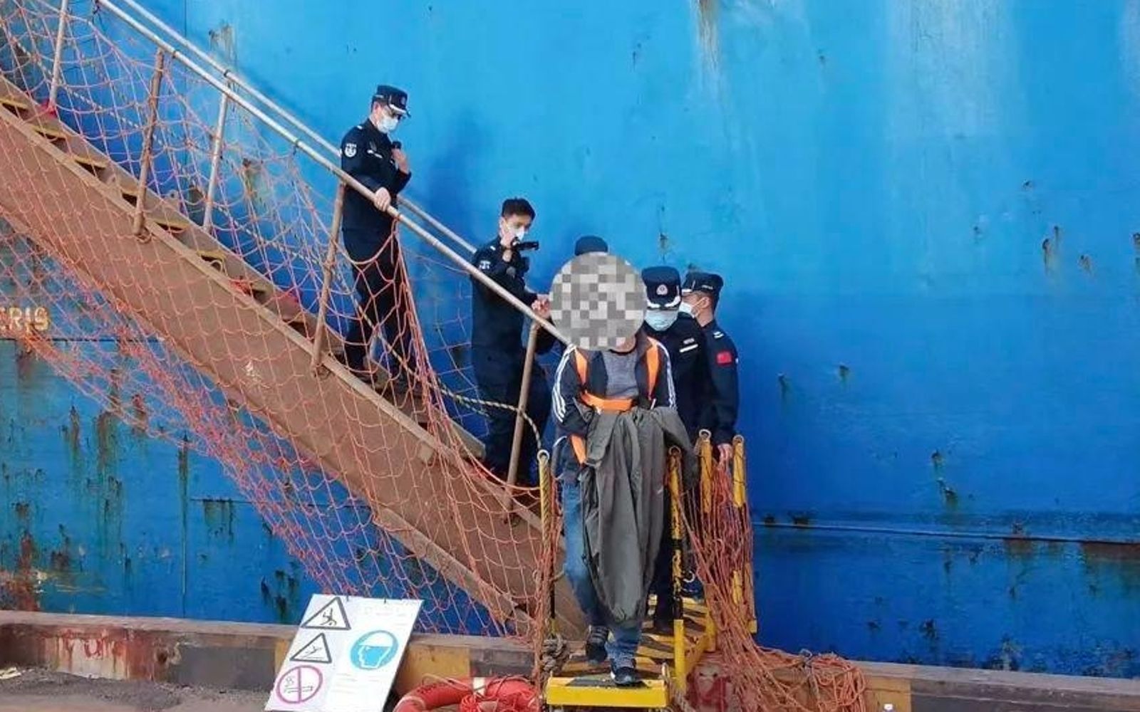 男子「公海殺人」一下船就被捕 網:看《賭神》學的嗎?