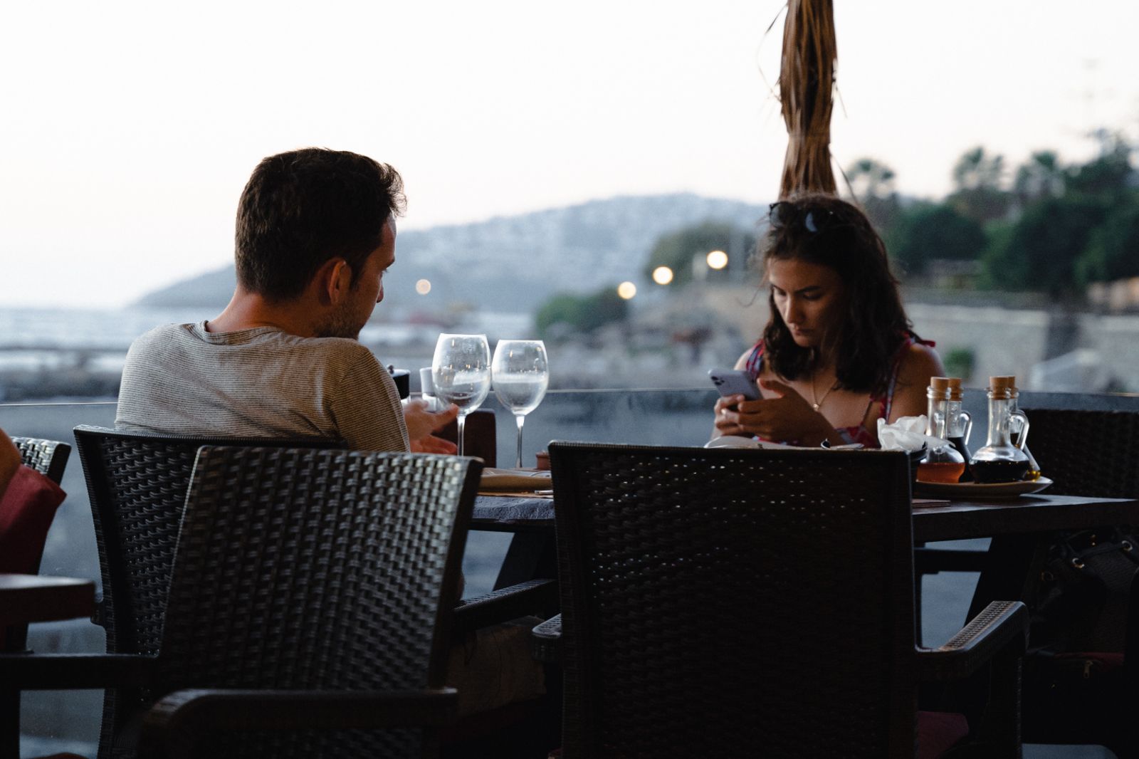 約會超開心!妹子一聽他職業秒冷掉 叫他「上進一點」真相曝光網笑翻