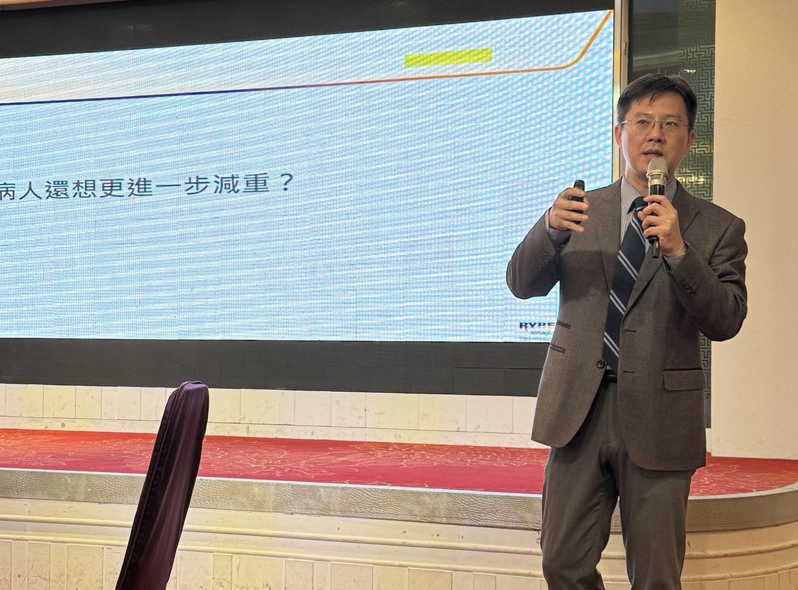 宏謙診所院長林禹喬醫師指出，瘦瘦筆不只是能讓人變瘦，它真正能扭轉糖尿病病情。圖／宏謙診所