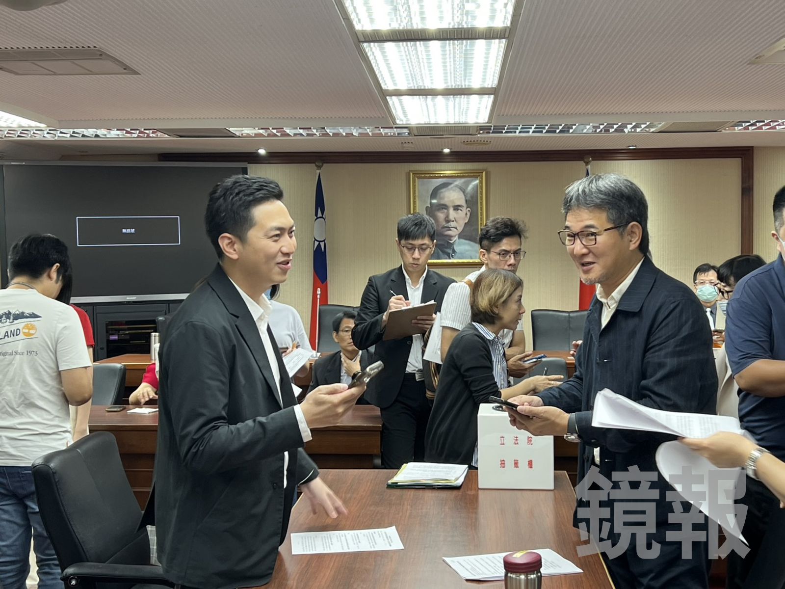 社會福利及衛生環境委員會召委為藍委廖偉翔、綠委劉建國。（圖／袁維駿攝）