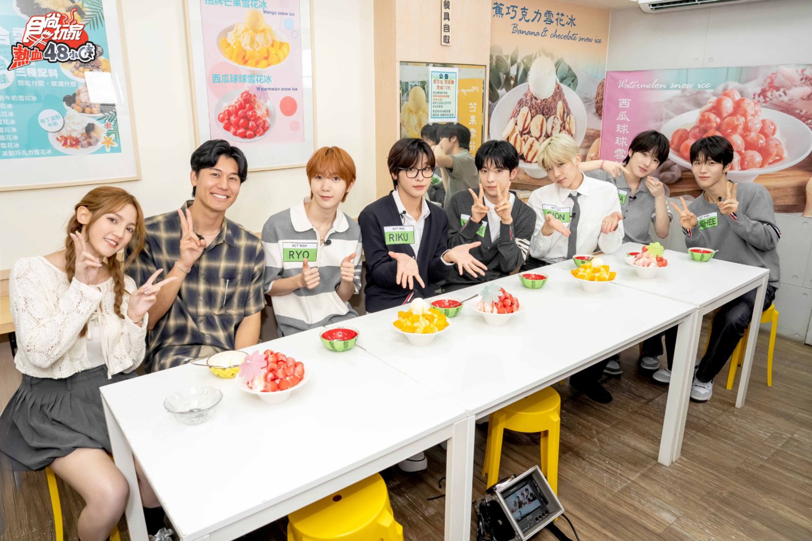 「NCT WISH」團員RYO（左起）、RIKU、YUSHI、SION、SAKUYA、JAEHEE上《食尚玩家》逛夜市。TVBS提供