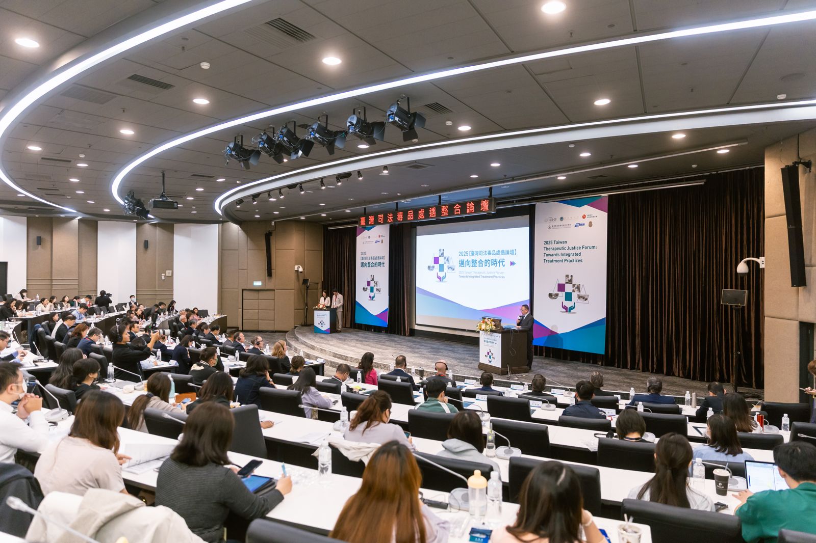 美國聯邦緝毒署前署長抵台交流 台美建立反毒論壇平台