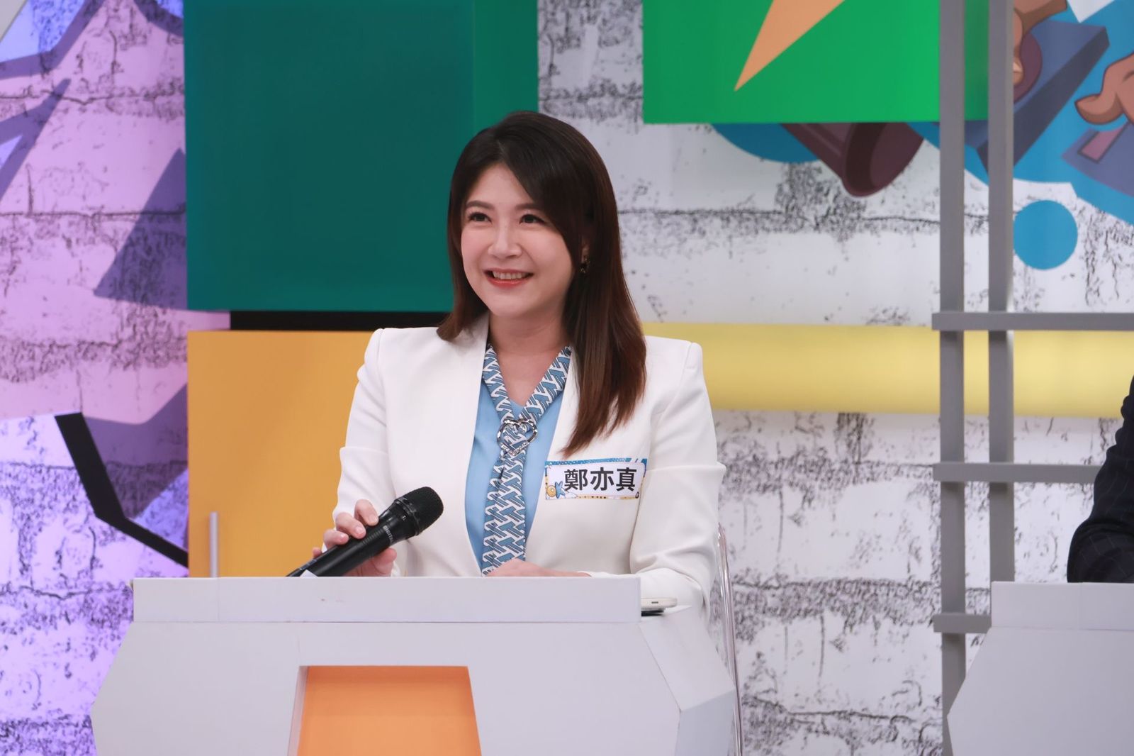 鄭亦真分享主播甘苦談。中天綜合台提供