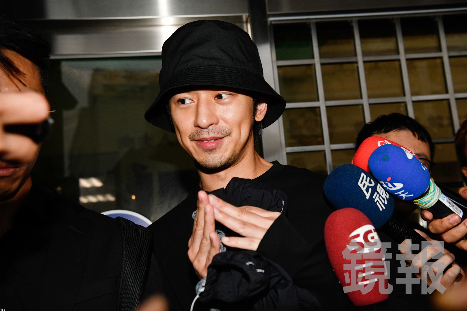 獨家／陳柏霖閃兵50萬交保金竟是「借來的」　脫罩受訪遭網酸：還笑得出來