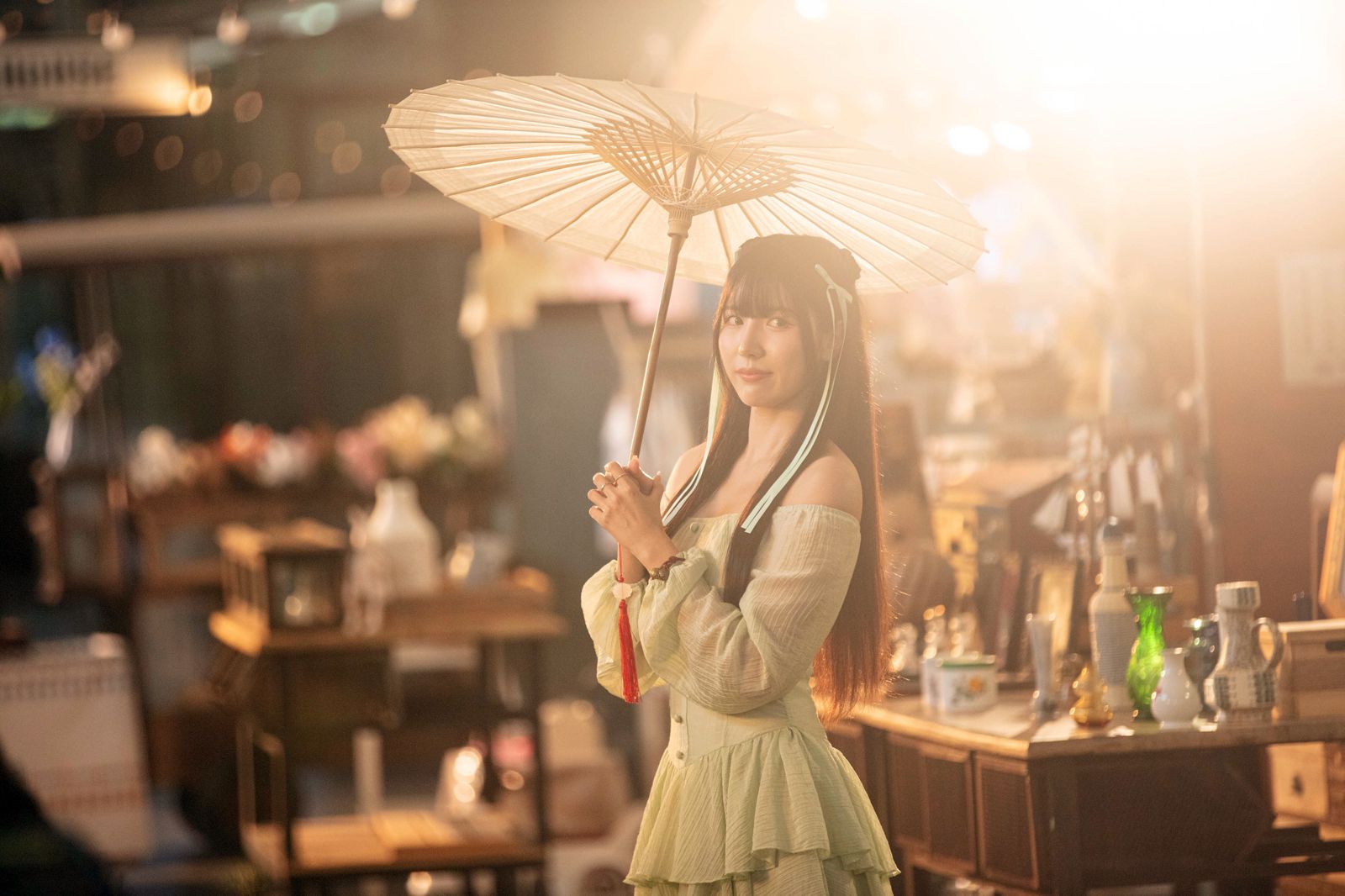 南珉貞則是以可愛的碧瑤角色造型登場。誅仙世界提供