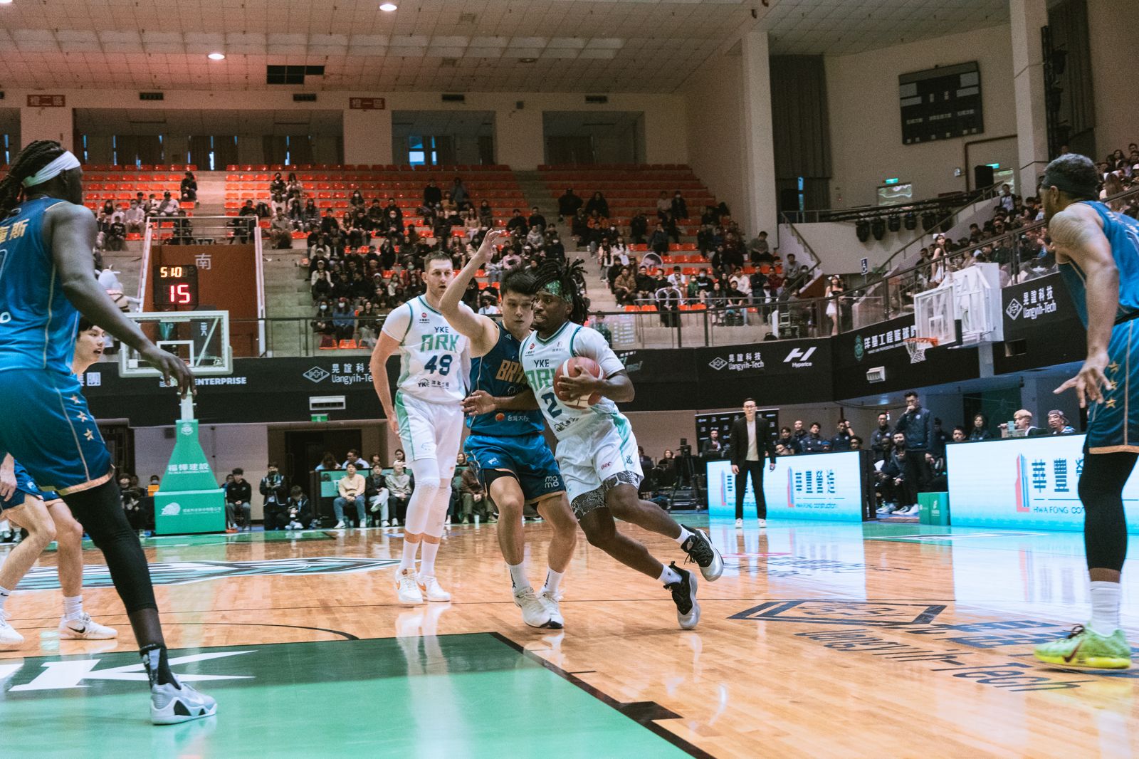 洋基工程終於「開胡」 主場射爆富邦勇士收隊史首勝