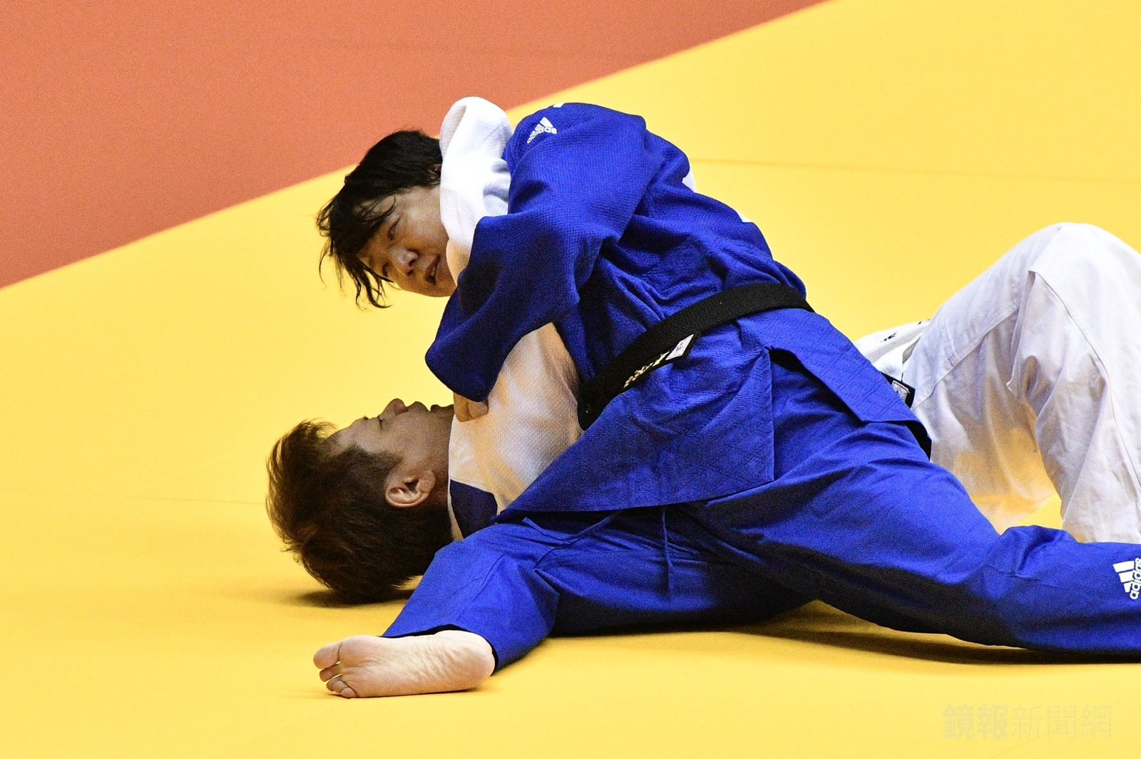 蕭煌奇直落二連續兩戰獲勝拿下金牌。李智為攝