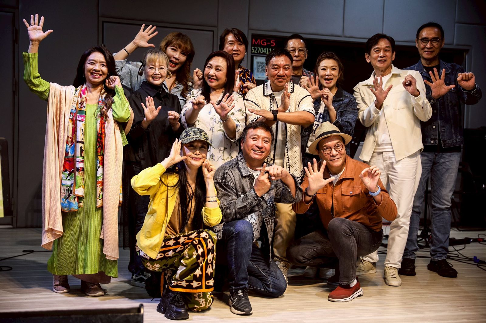 民歌50高峰會參演眾歌手31日齊聚練團。鄒保祥攝