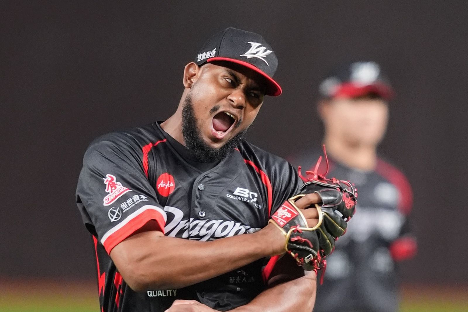 剋星模式啟動!郭天信連2天開轟 味全龍退中信兄弟收4連勝