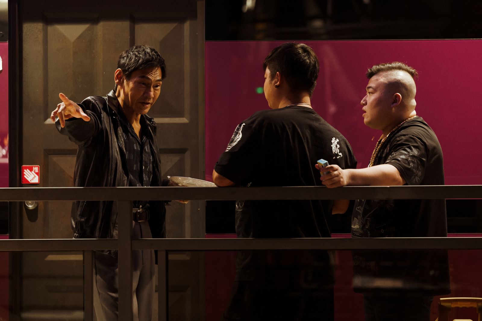 黑道大哥夏靖庭《恨女的逆襲》5分鐘「換臉」　黃冠智「複製貼上」體育界黑暗面