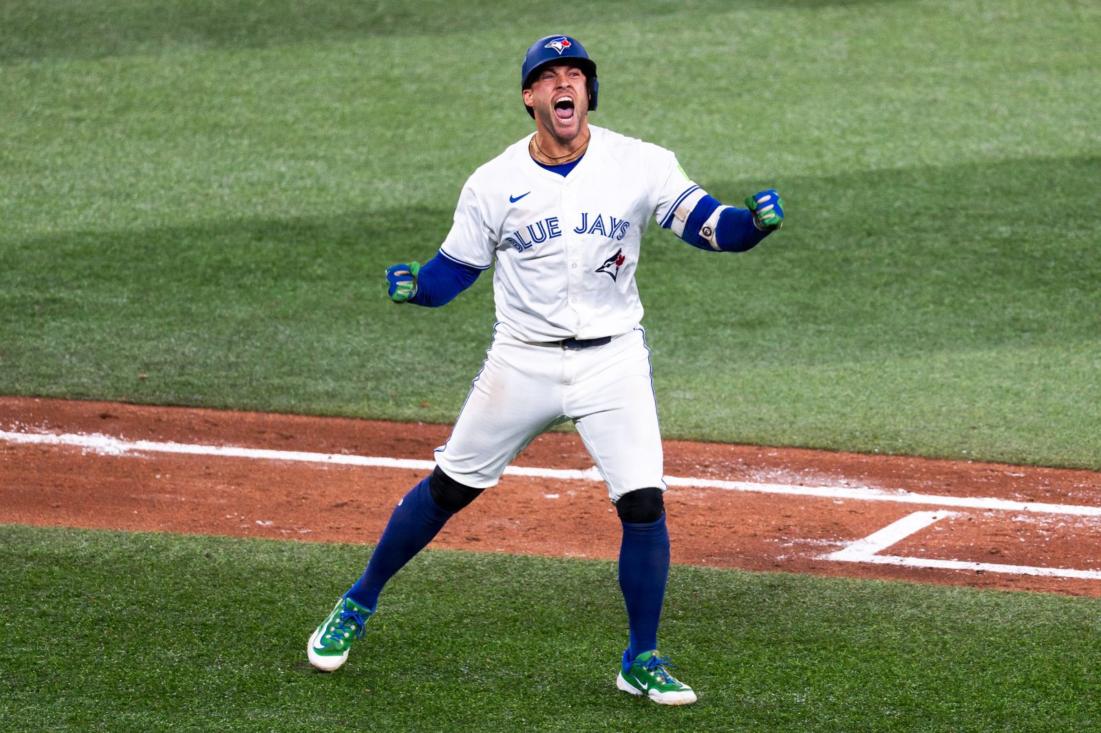 MLB/一棒改命!春天哥Springer三分砲逆轉水手 藍鳥時隔32年後重返世界大賽